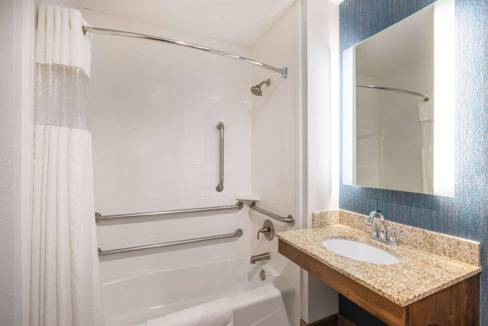 La Quinta by Wyndham St. George interior in St. George, UT — gallery photo 2