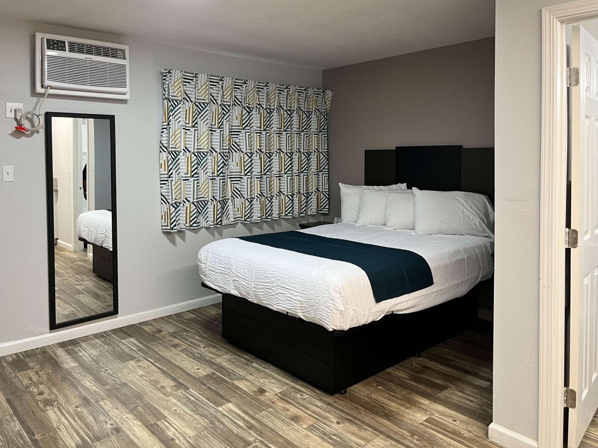 Motel 6 Las Vegas NV Downtown Fremont St property views in Las Vegas, NV — gallery photo 3