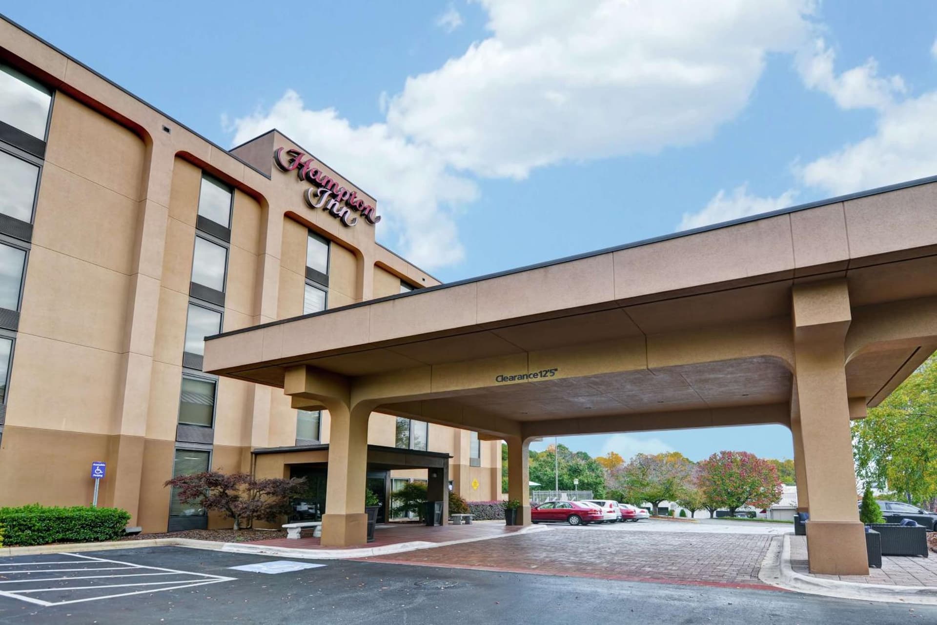 Hampton Inn Charlotte-Gastonia gallery photo in Gastonia, NC — image 19