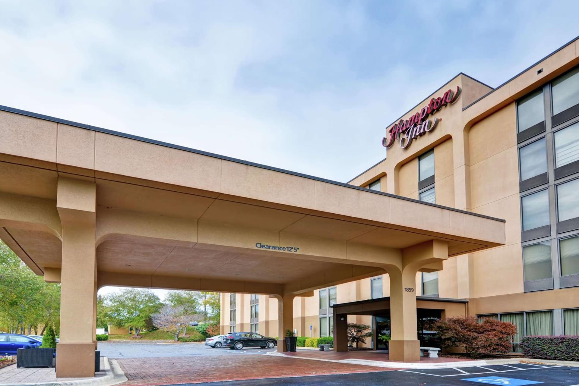 Hampton Inn Charlotte-Gastonia gallery photo in Gastonia, NC — image 7