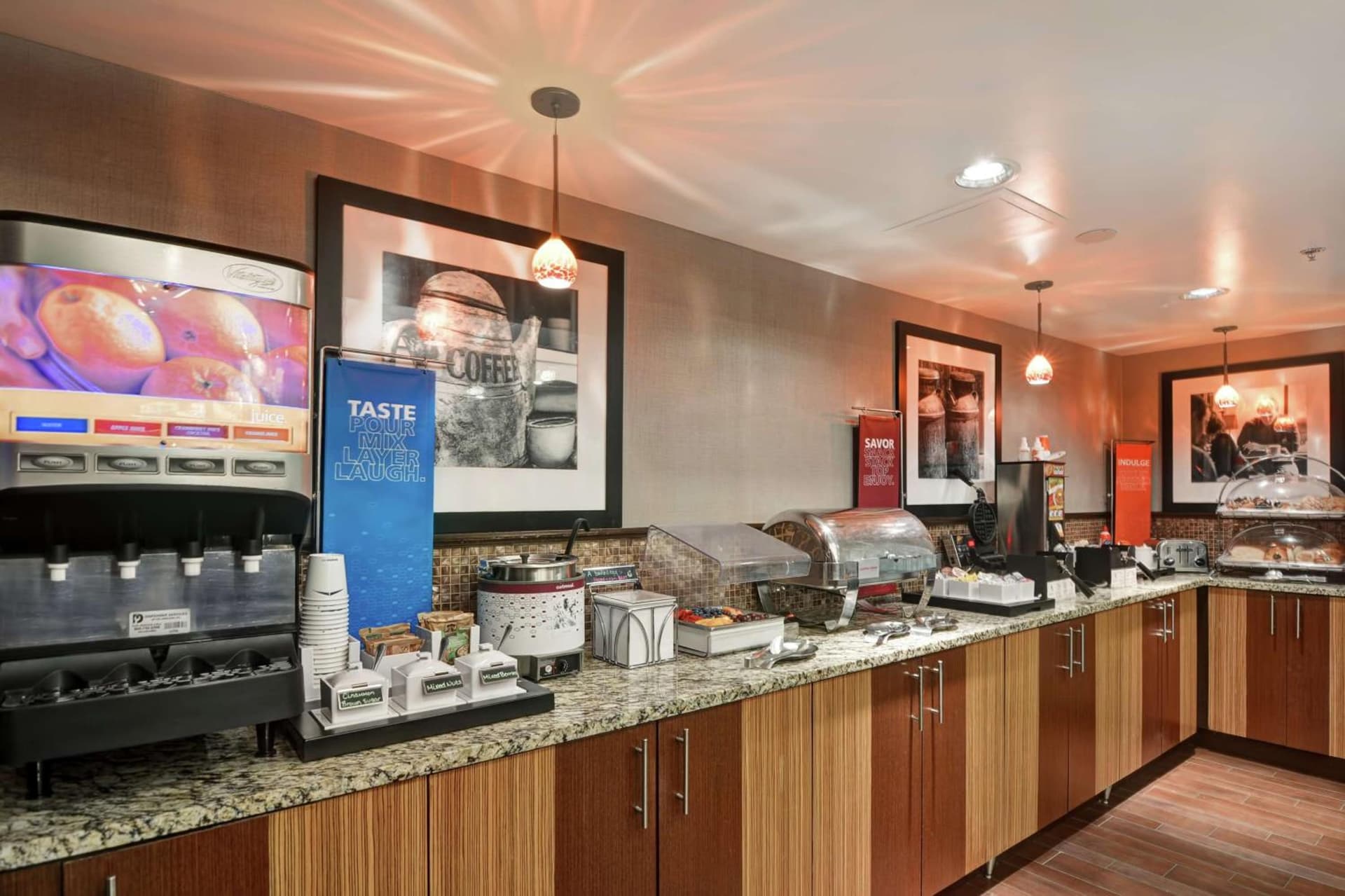 Hampton Inn Charlotte-Gastonia gallery photo in Gastonia, NC — image 16
