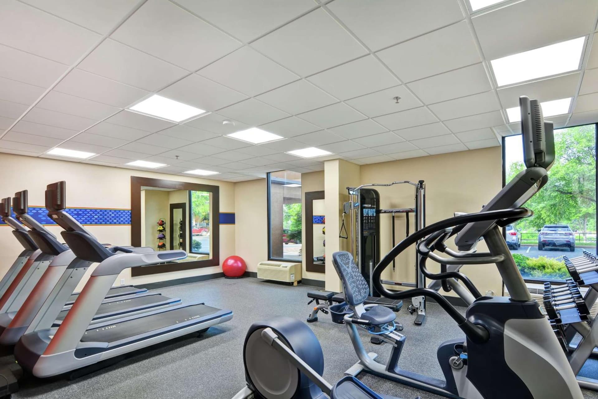 Hampton Inn Charlotte-Gastonia gallery photo in Gastonia, NC — image 4