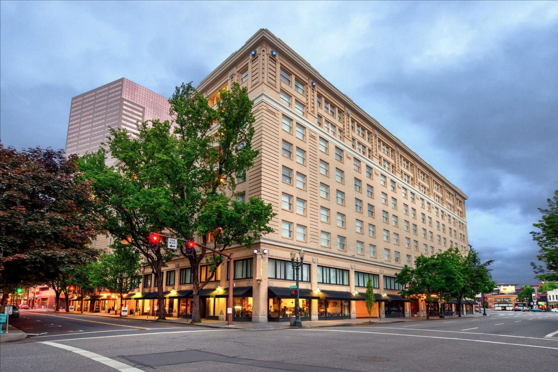Embassy Suites by Hilton Portland Downtown gallery photo in Portland, OR — image 5