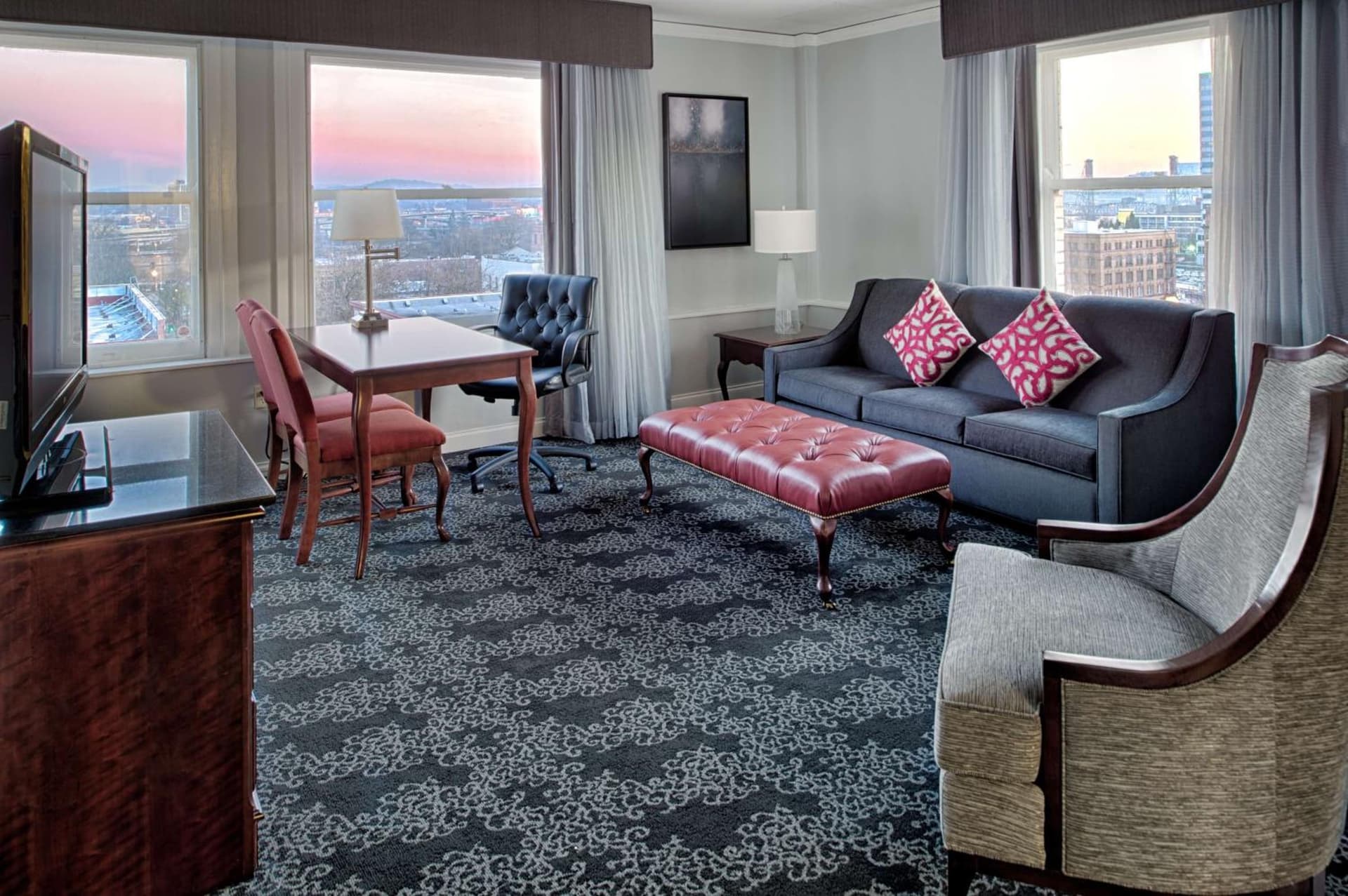 Embassy Suites by Hilton Portland Downtown gallery photo in Portland, OR — image 10