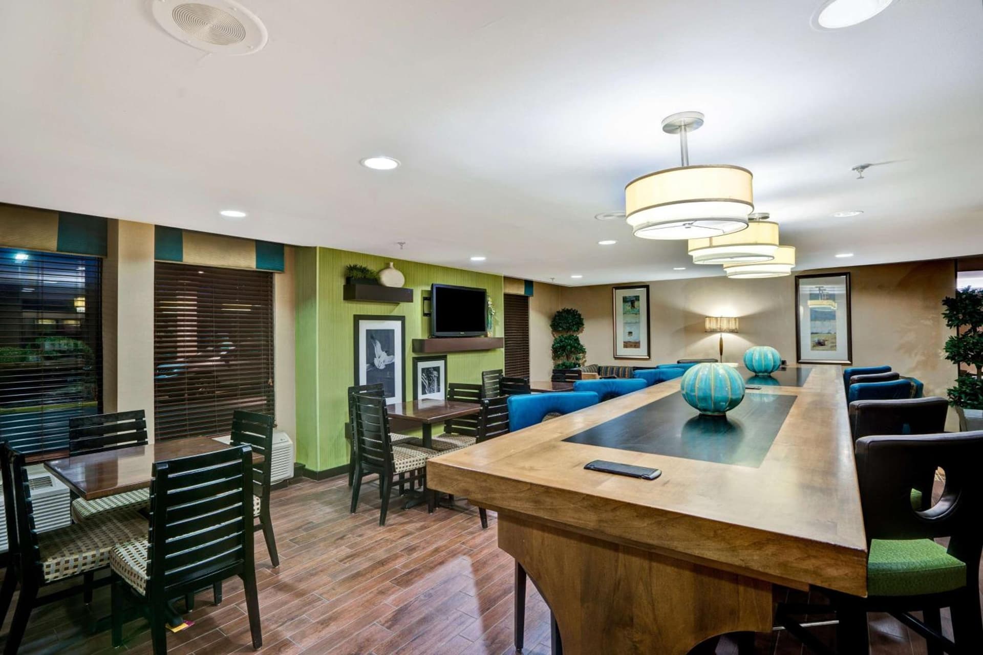 Hampton Inn by Hilton Milford property views in Milford, CT — gallery photo 3