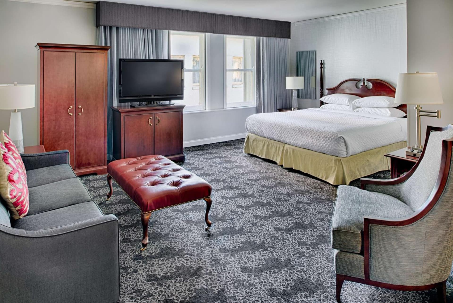 Embassy Suites by Hilton Portland Downtown gallery photo in Portland, OR — image 8