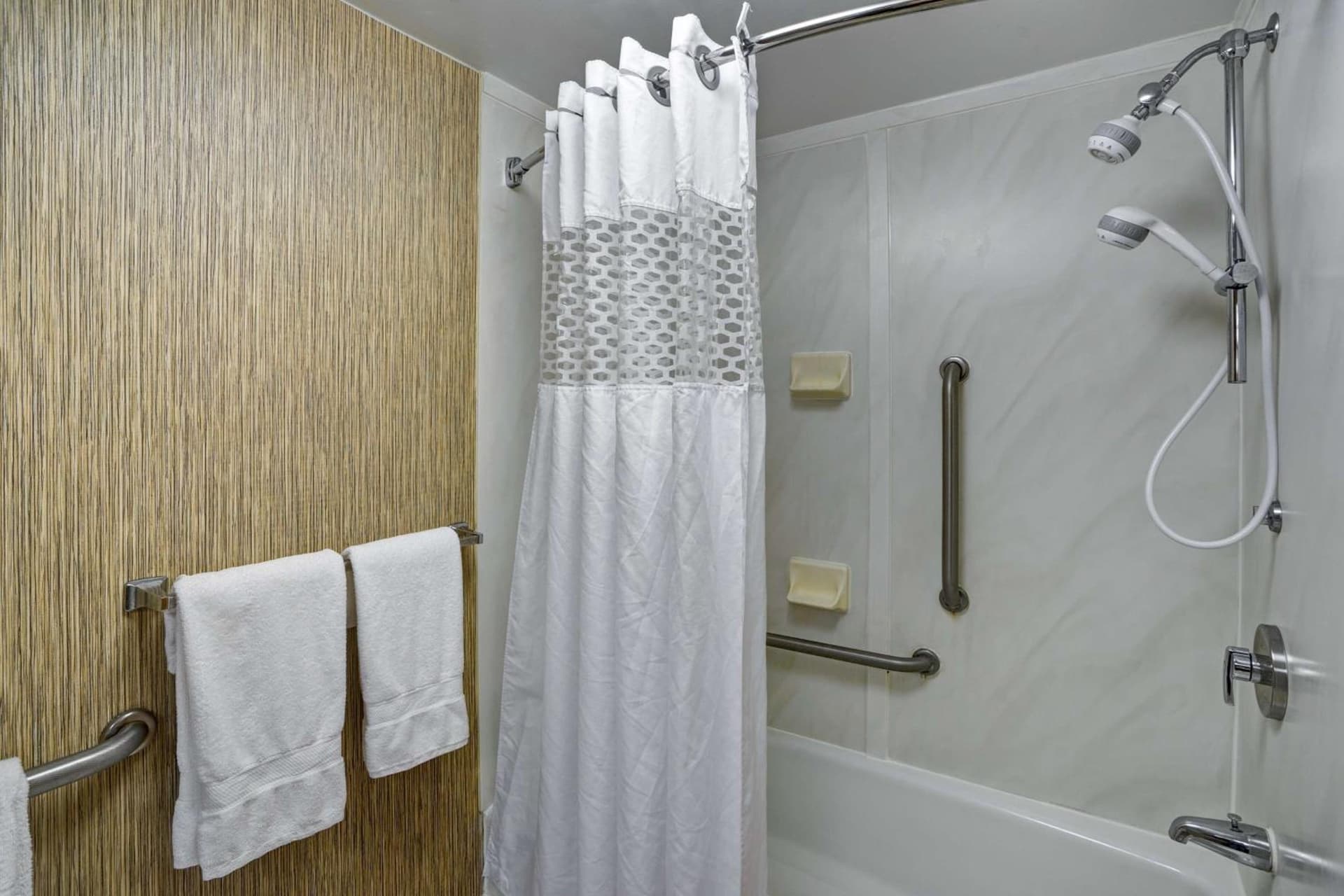 Hampton Inn by Hilton Milford gallery photo in Milford, CT — image 12