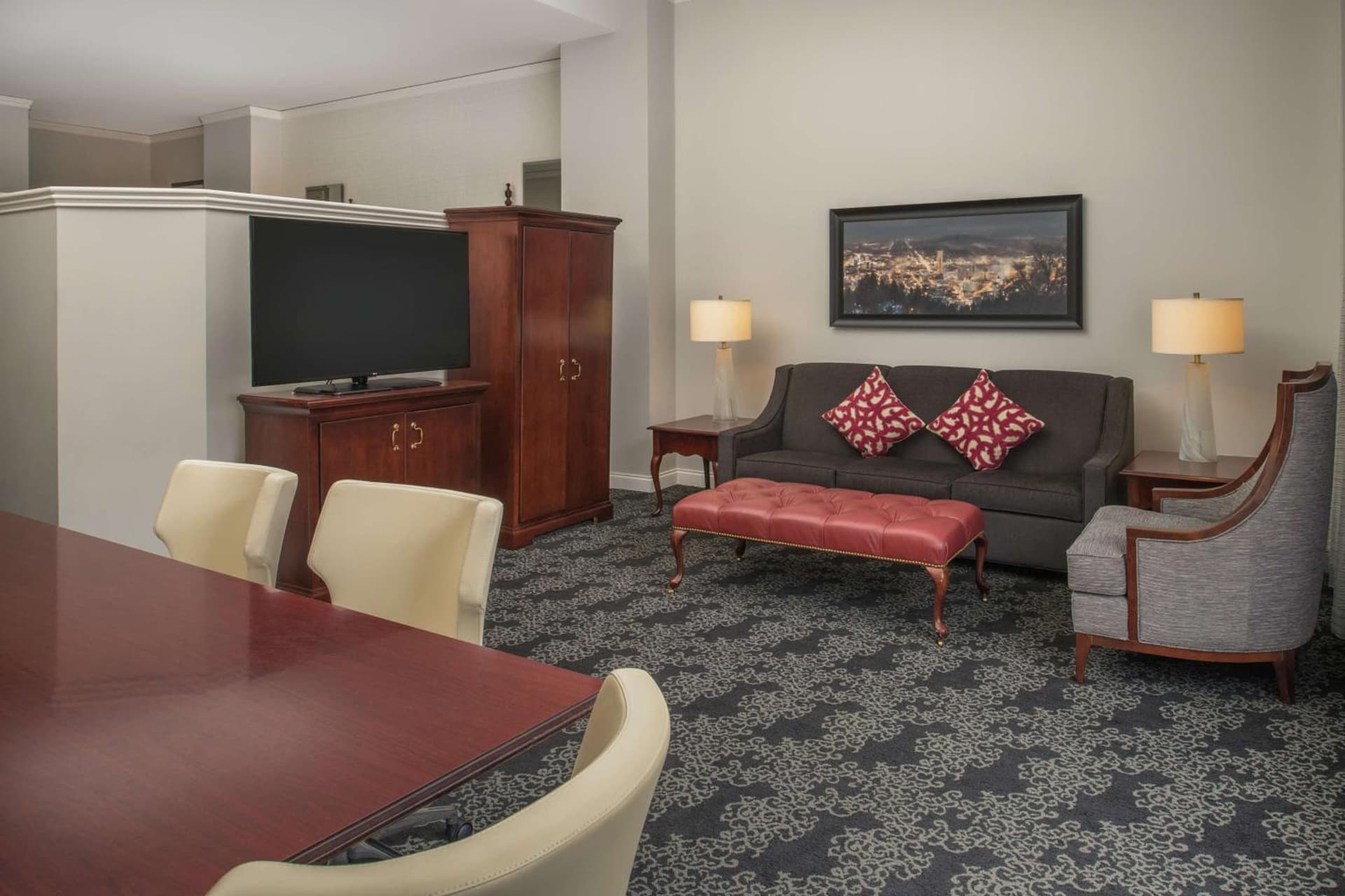 Embassy Suites by Hilton Portland Downtown gallery photo in Portland, OR — image 7