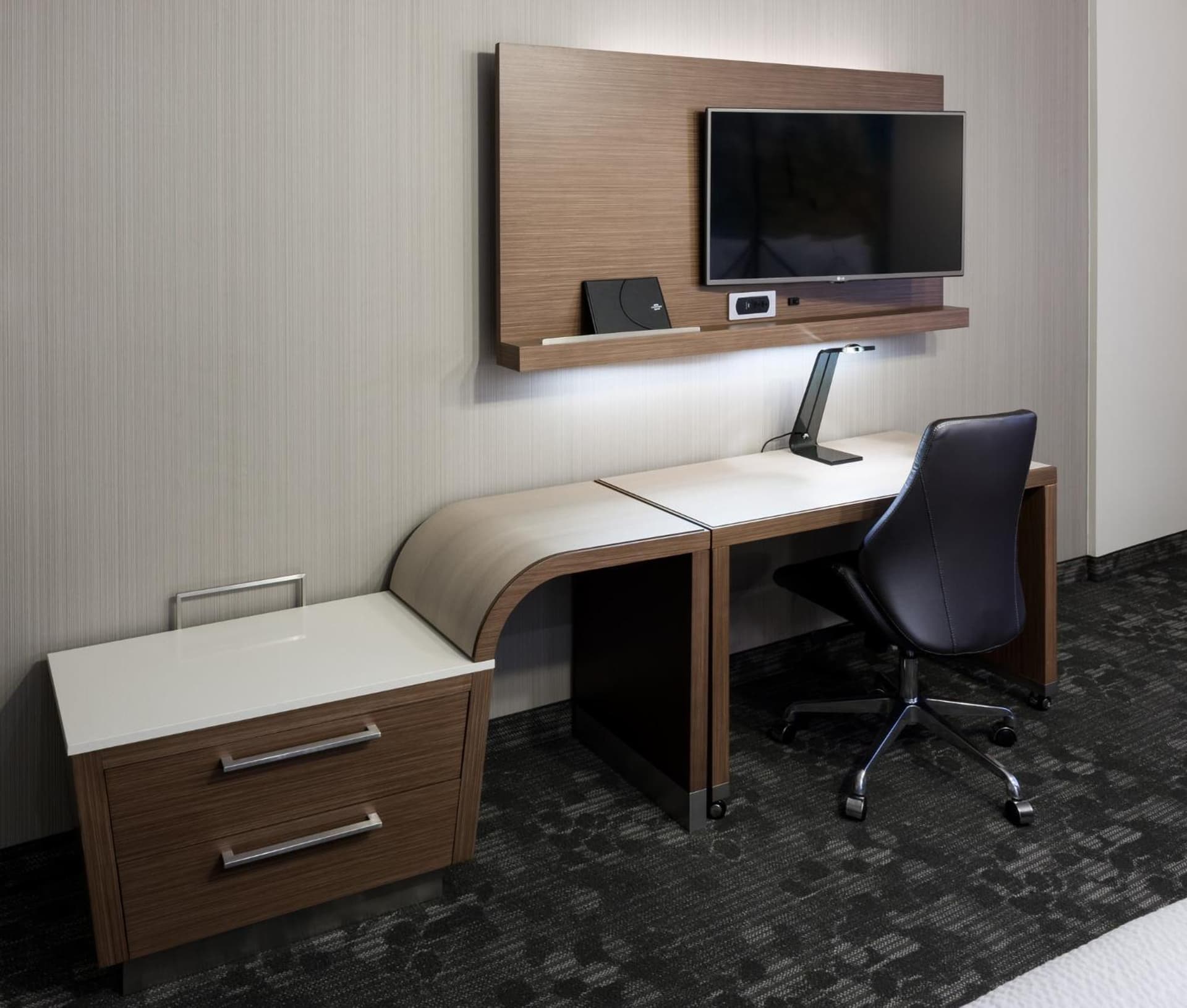 Courtyard by Marriott Houston North/Shenandoah gallery photo in The Woodlands, TX — image 50