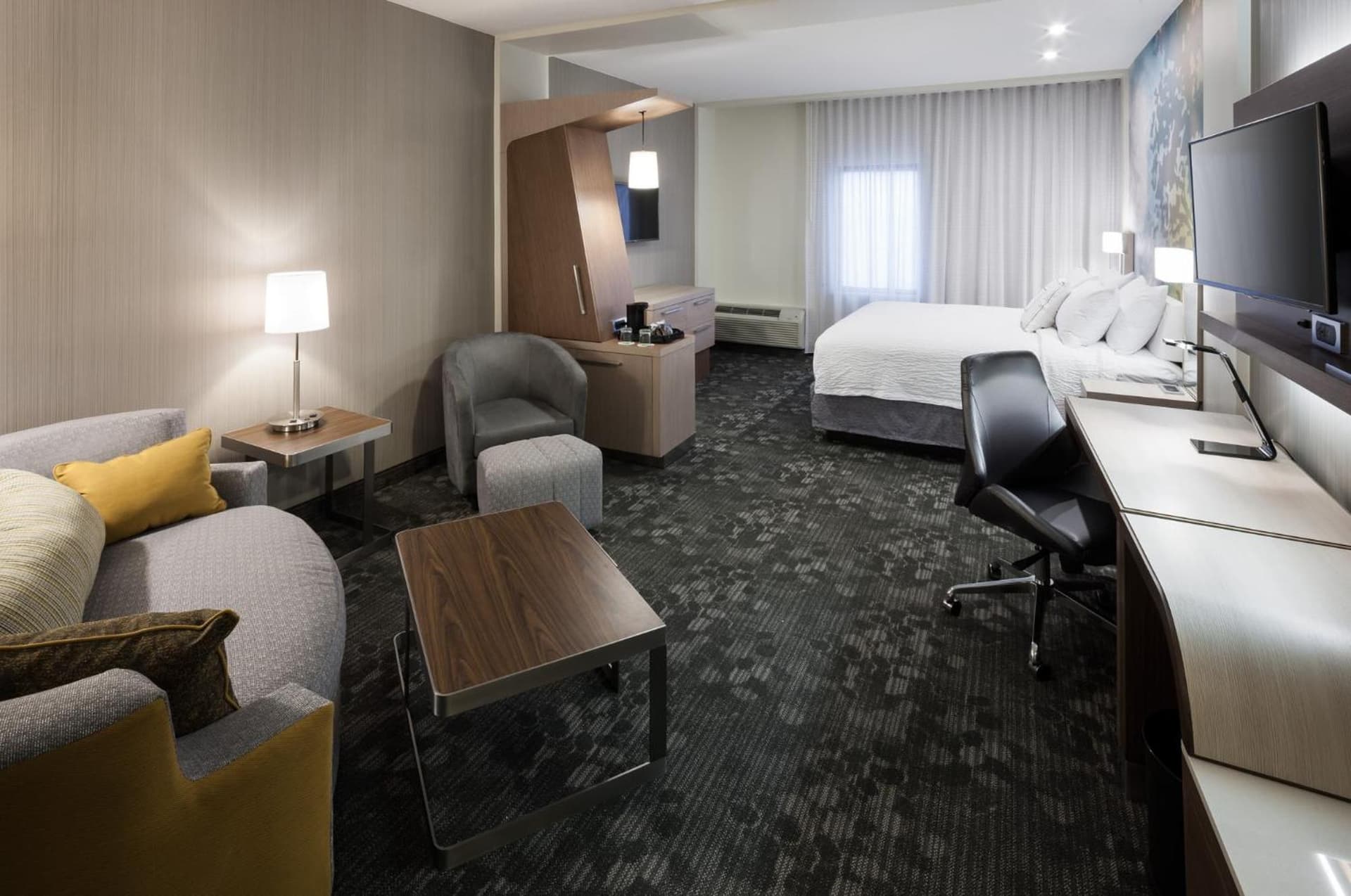 Courtyard by Marriott Houston North/Shenandoah gallery photo in The Woodlands, TX — image 10
