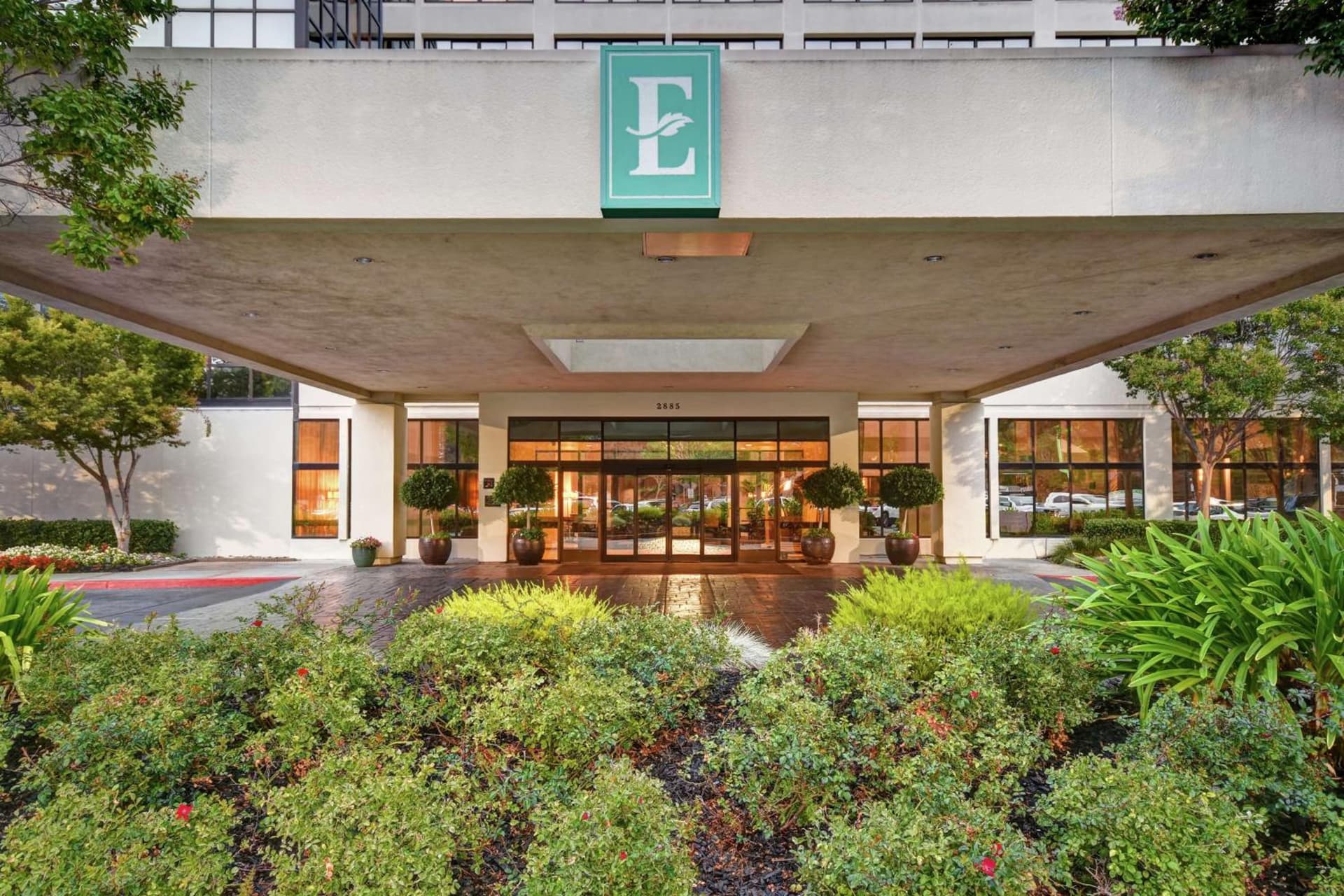 Embassy Suites by Hilton Santa Clara Silicon Valley property views in Santa Clara, CA — gallery photo 3