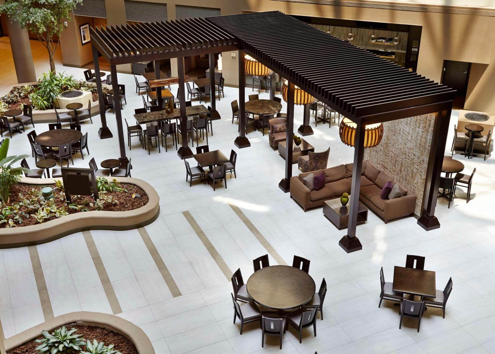 Embassy Suites by Hilton Crystal City National Airport gallery photo in Arlington, VA — image 50