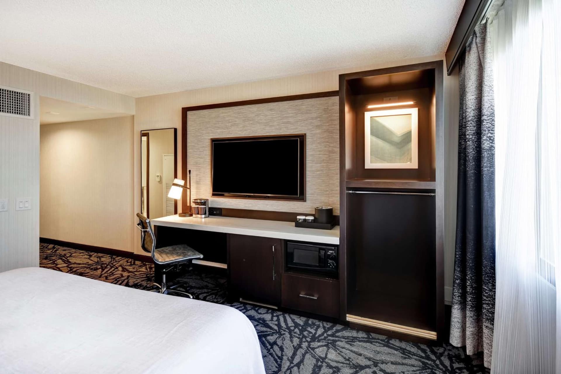 Embassy Suites by Hilton Santa Clara Silicon Valley gallery photo in Santa Clara, CA — image 69