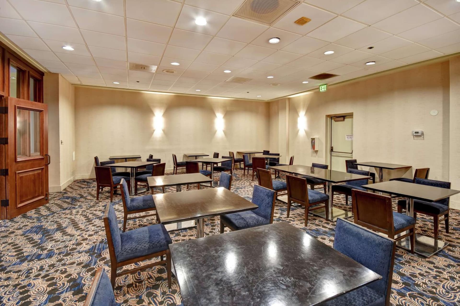 Embassy Suites by Hilton Santa Clara Silicon Valley gallery photo in Santa Clara, CA — image 73