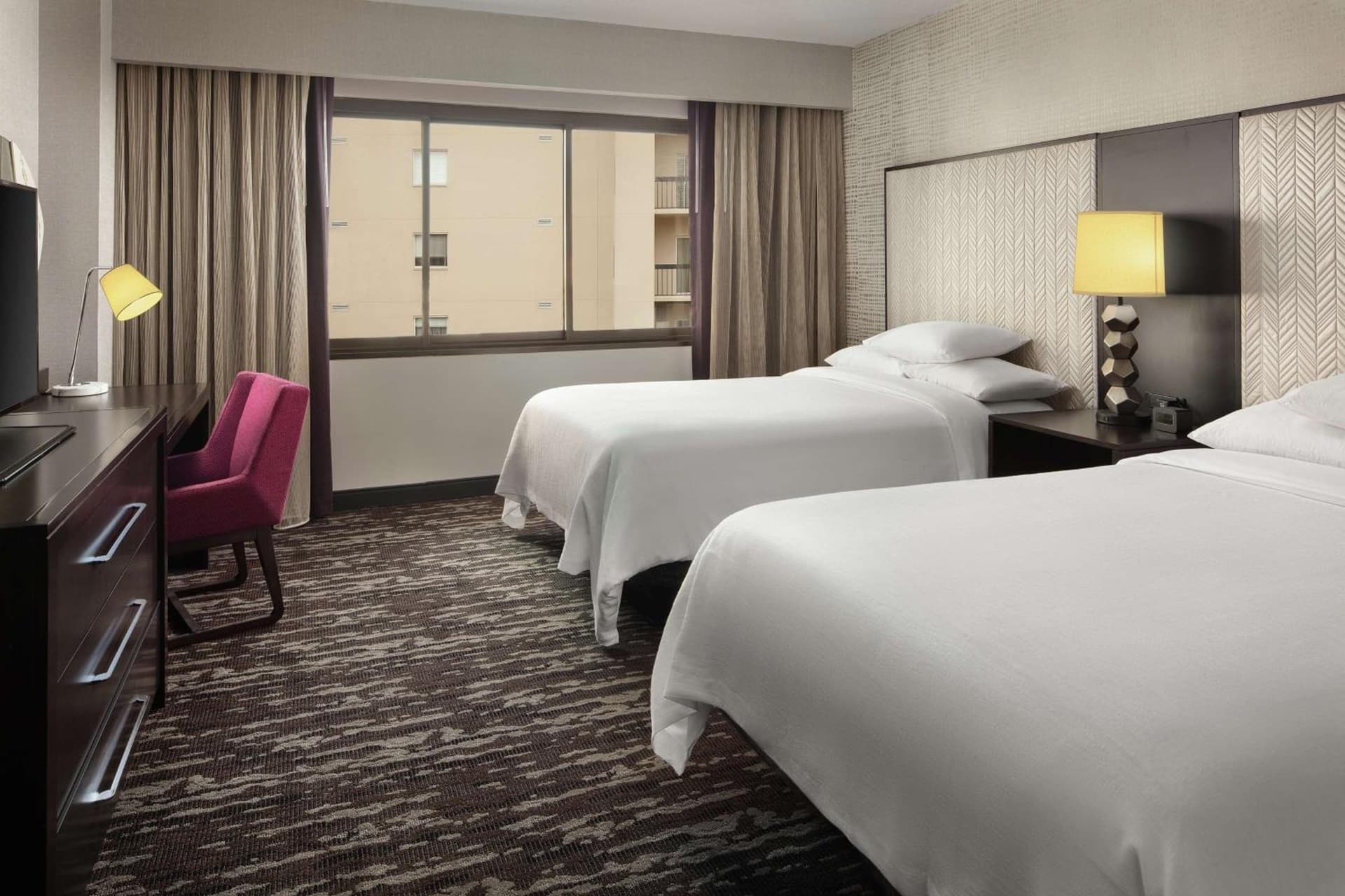 Embassy Suites by Hilton Crystal City National Airport gallery photo in Arlington, VA — image 42