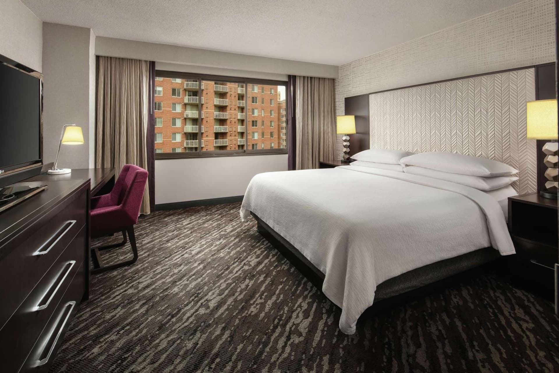 Embassy Suites by Hilton Crystal City National Airport gallery photo in Arlington, VA — image 53