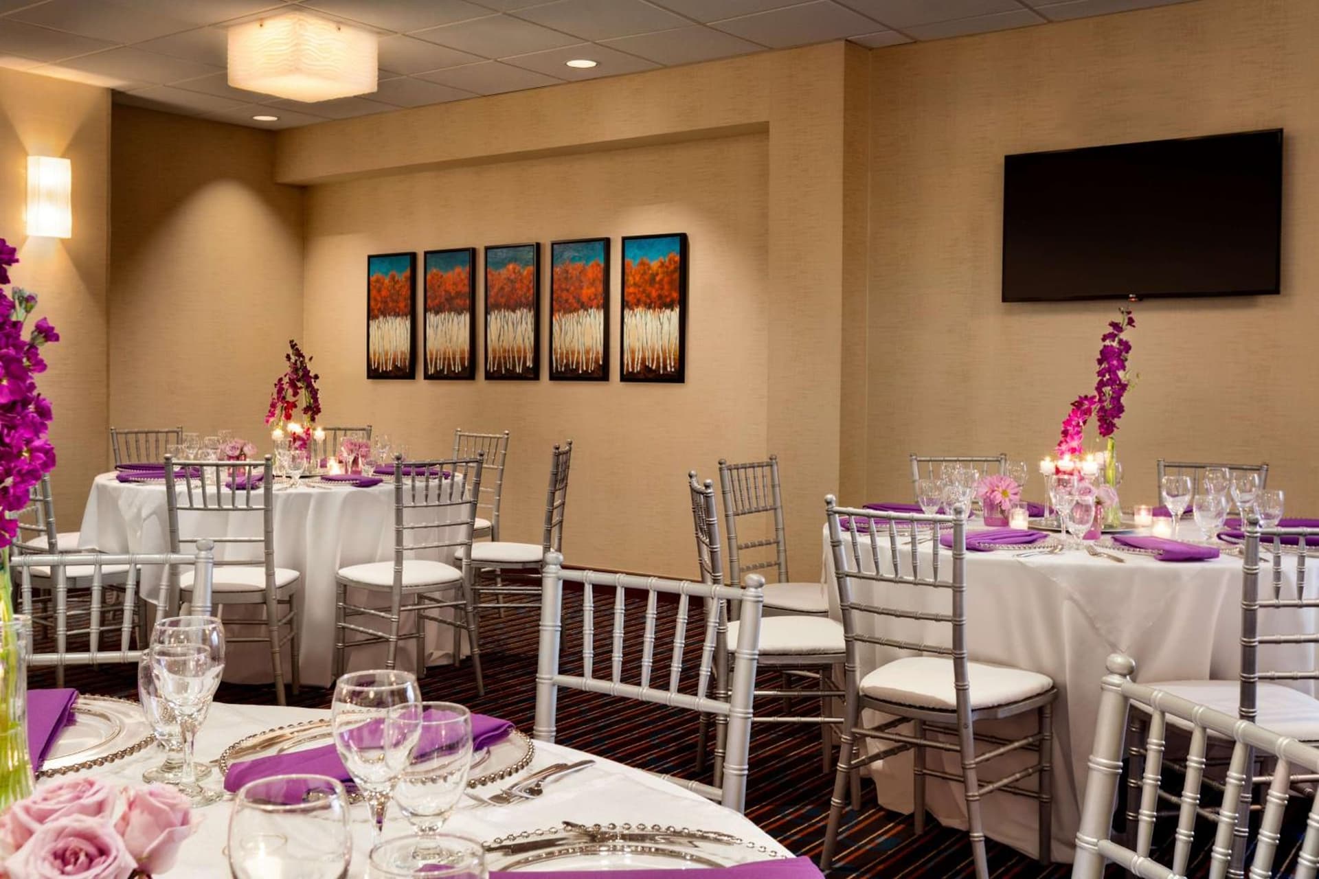 Embassy Suites by Hilton Santa Clara Silicon Valley gallery photo in Santa Clara, CA — image 74