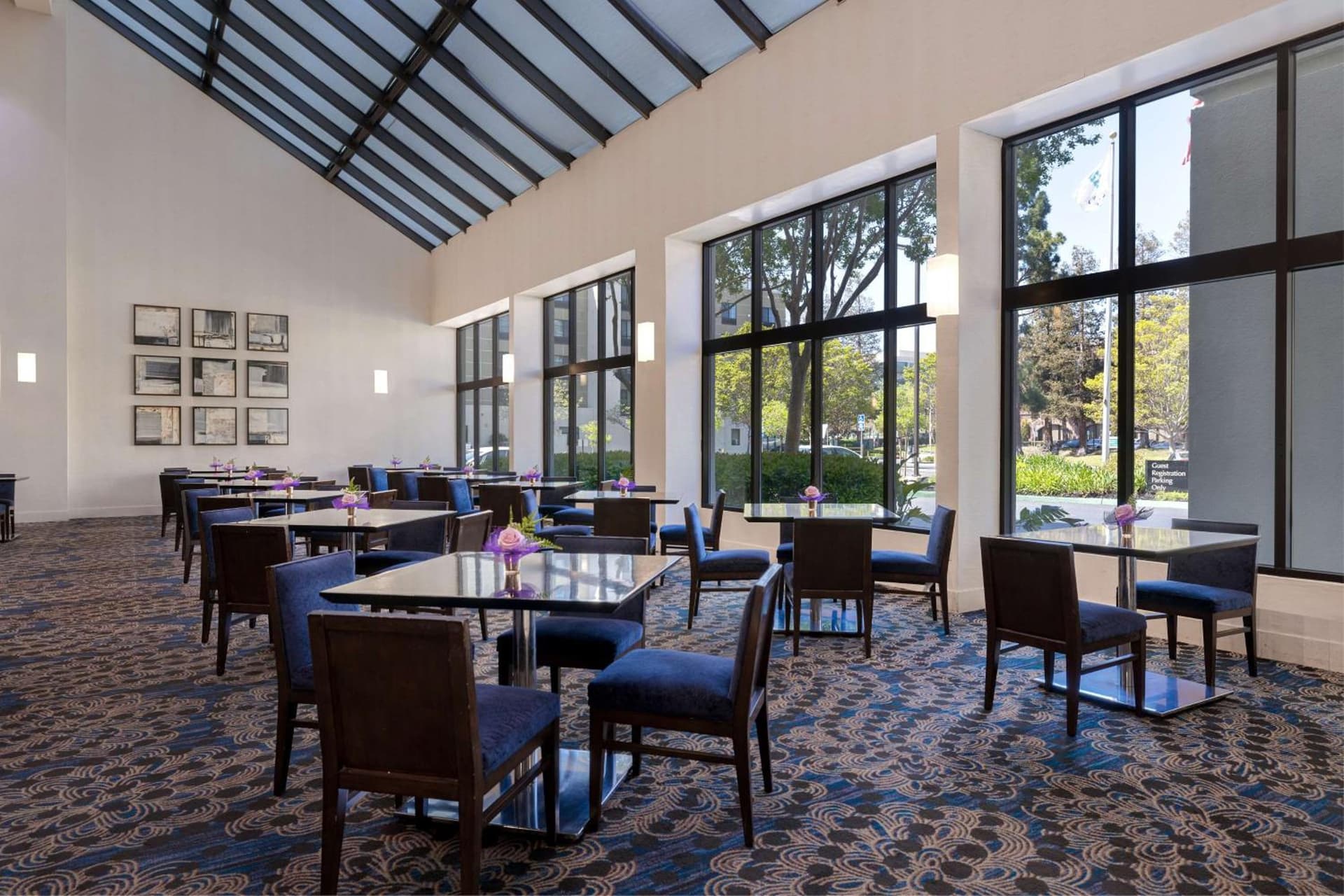 Embassy Suites by Hilton Santa Clara Silicon Valley gallery photo in Santa Clara, CA — image 11