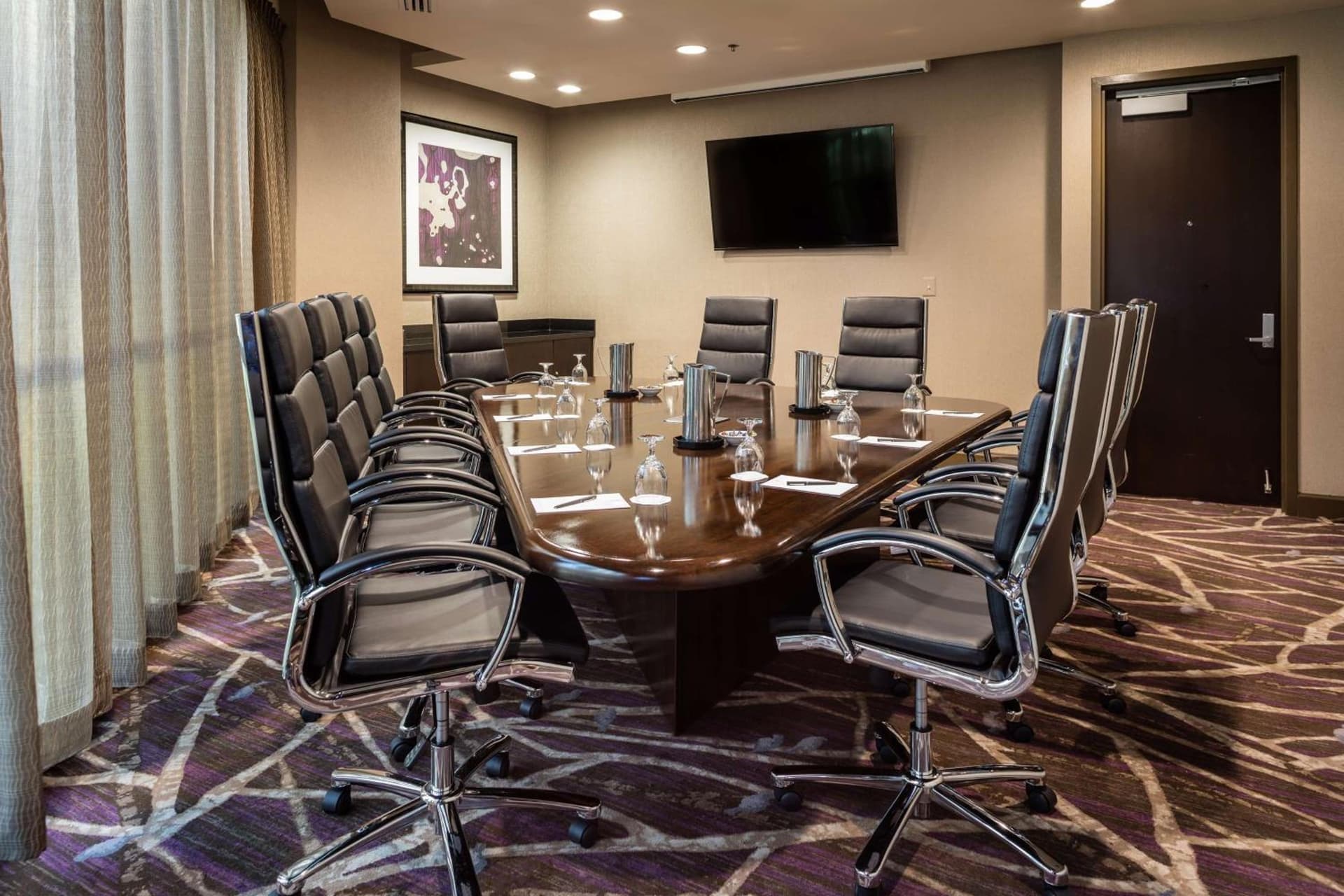 Embassy Suites by Hilton Crystal City National Airport gallery photo in Arlington, VA — image 48