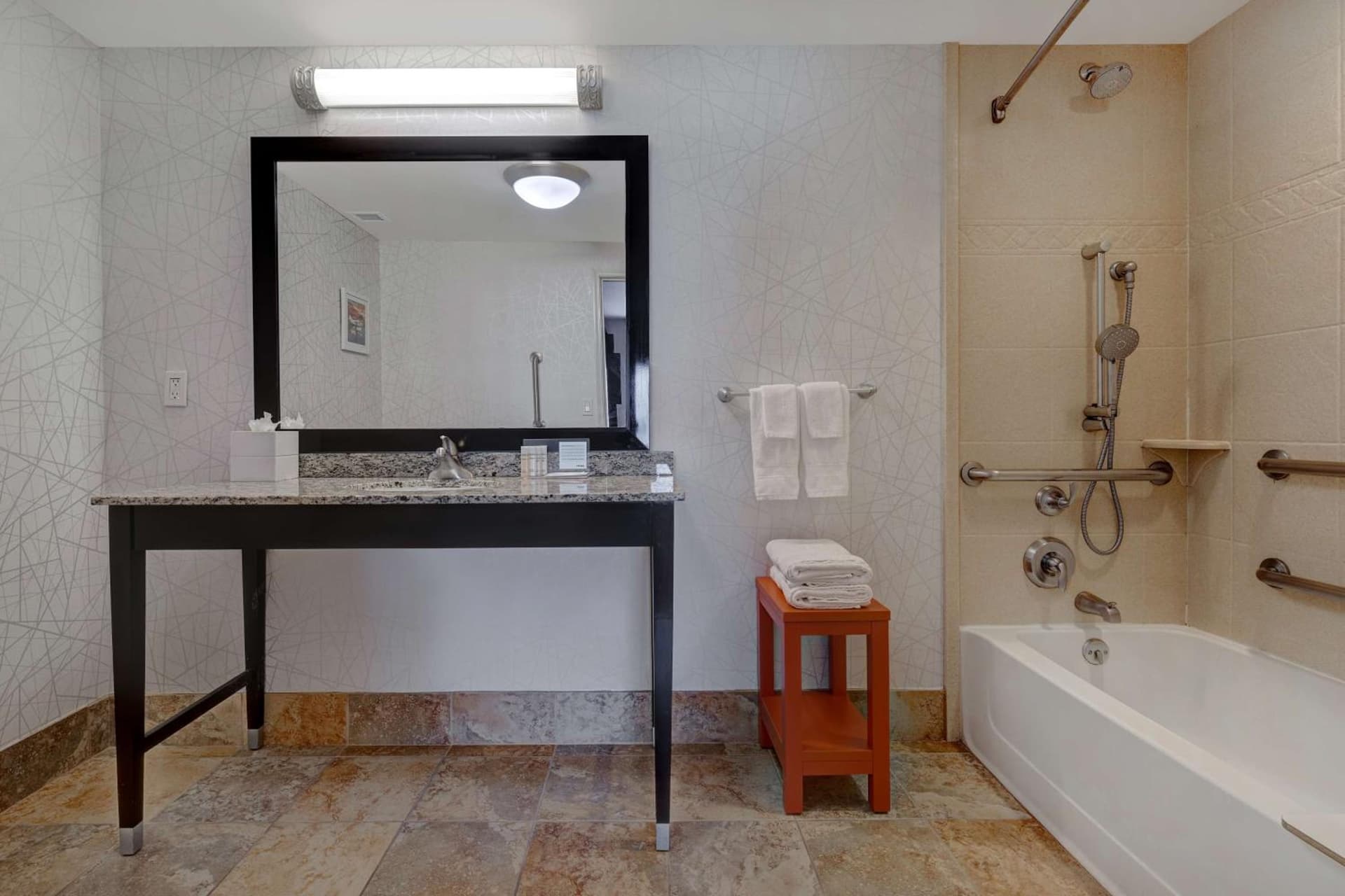 Hampton Inn & Suites Seattle/Federal Way gallery photo in Federal Way, WA — image 37