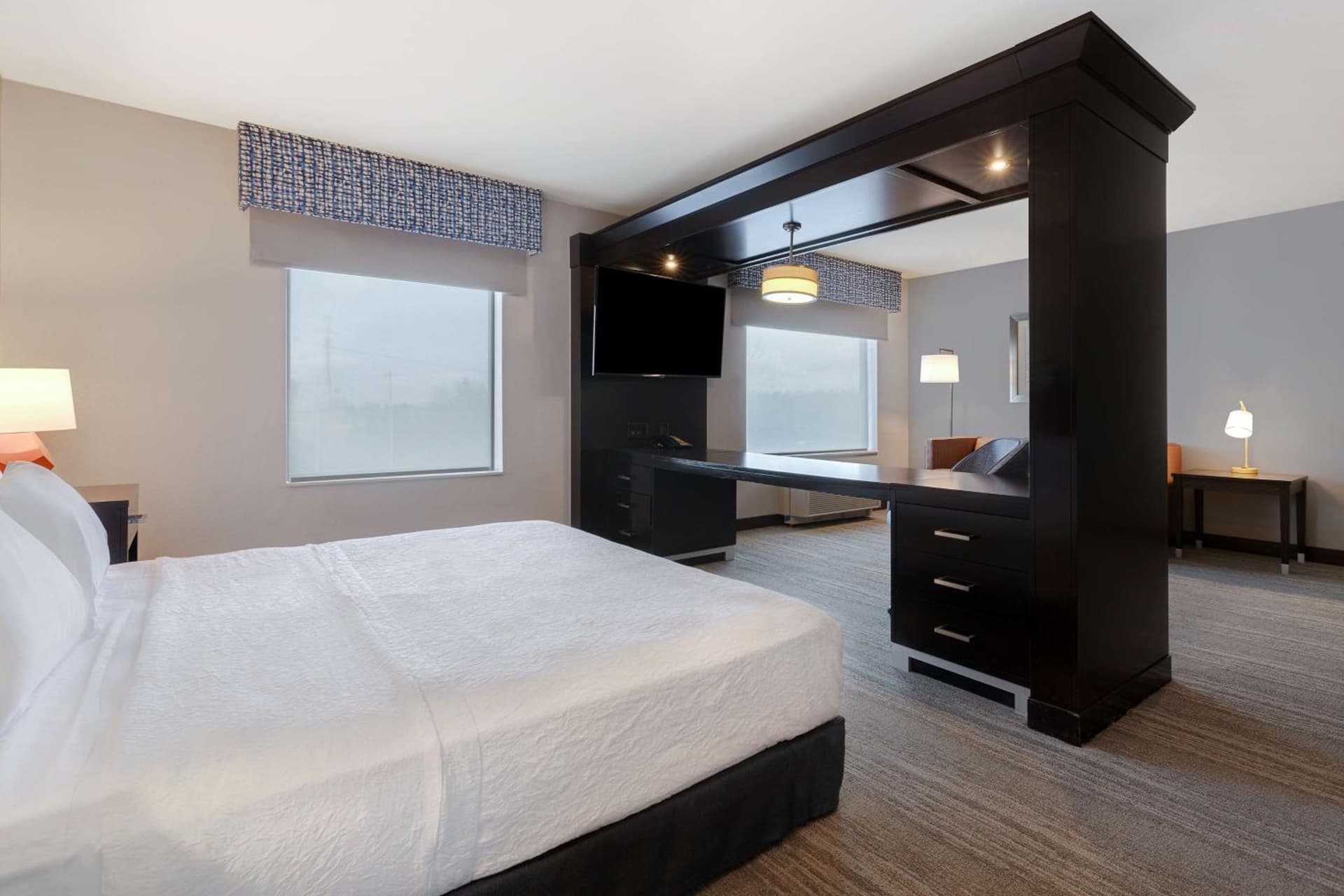 Hampton Inn & Suites Seattle/Federal Way property views in Federal Way, WA — gallery photo 3