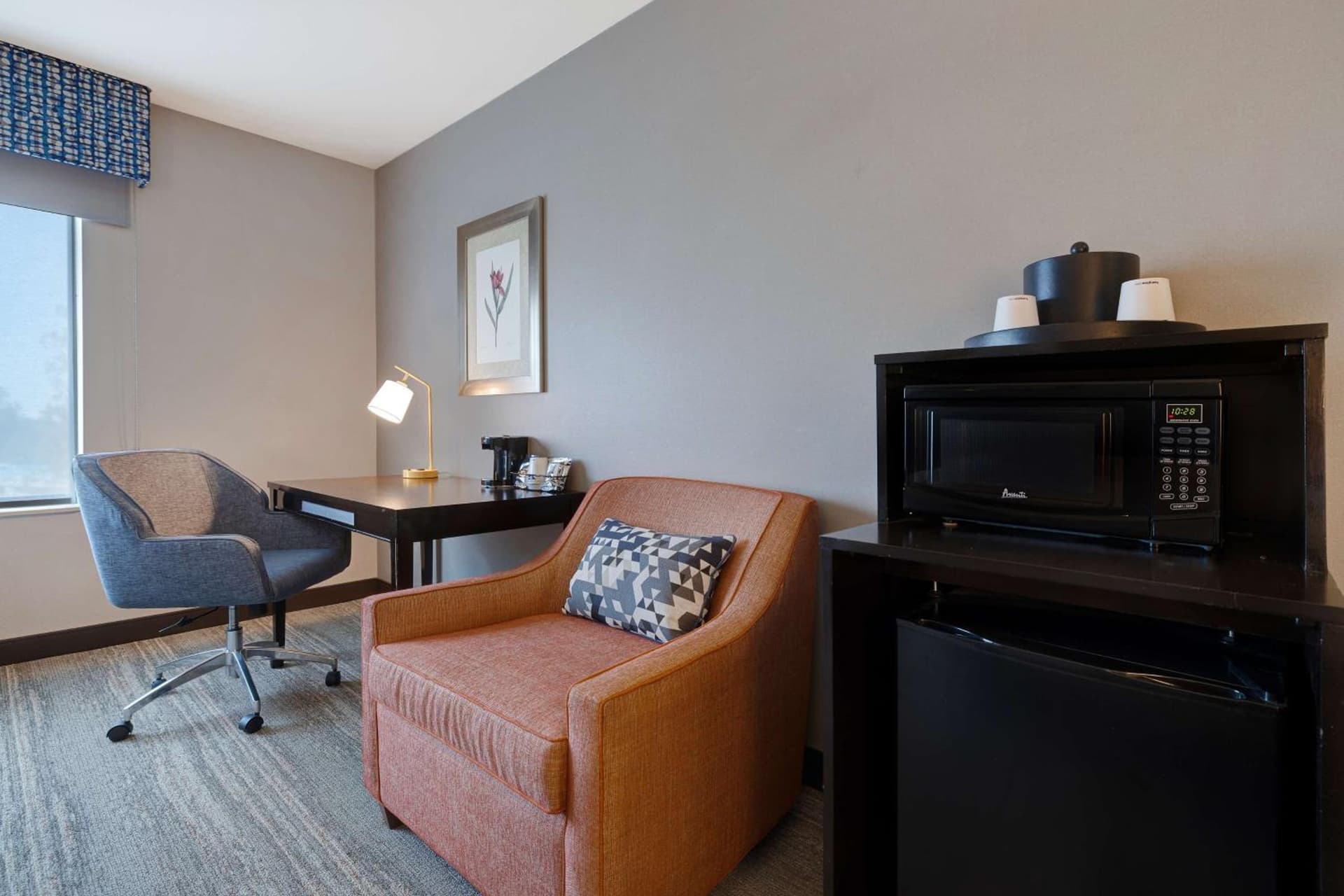 Hampton Inn & Suites Seattle/Federal Way gallery photo in Federal Way, WA — image 10