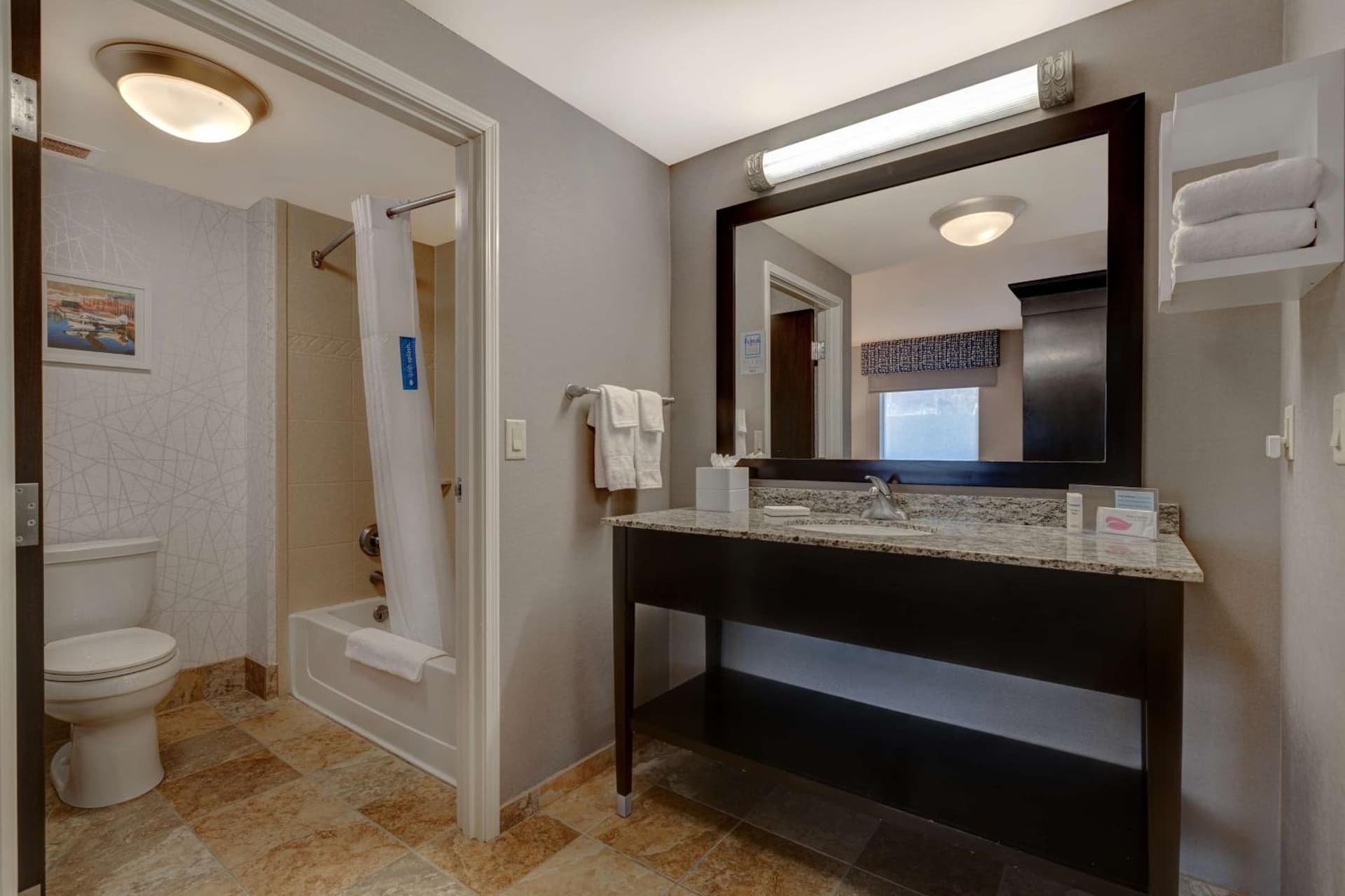 Hampton Inn & Suites Seattle/Federal Way gallery photo in Federal Way, WA — image 6