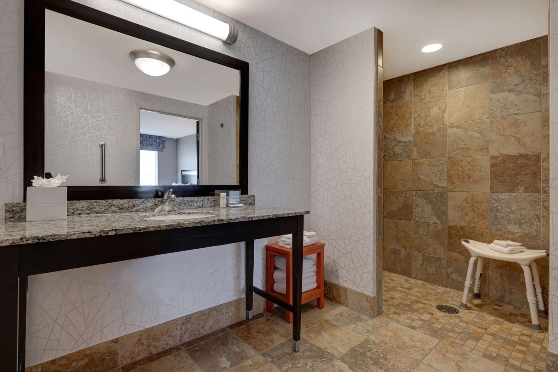 Hampton Inn & Suites Seattle/Federal Way gallery photo in Federal Way, WA — image 12