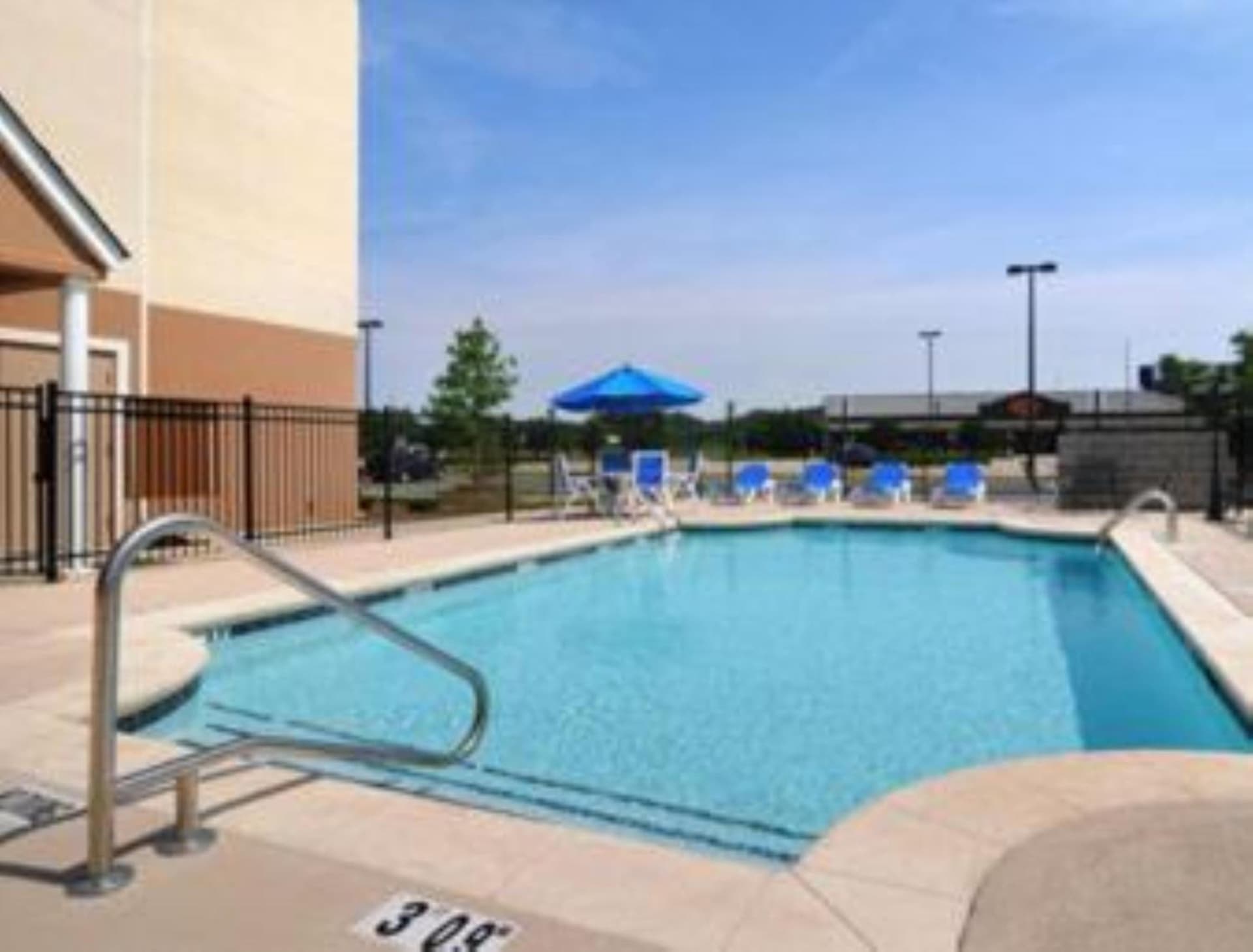 Microtel by Wyndham Perry National Fairground Area I-75 interior in Perry, GA — gallery photo 2