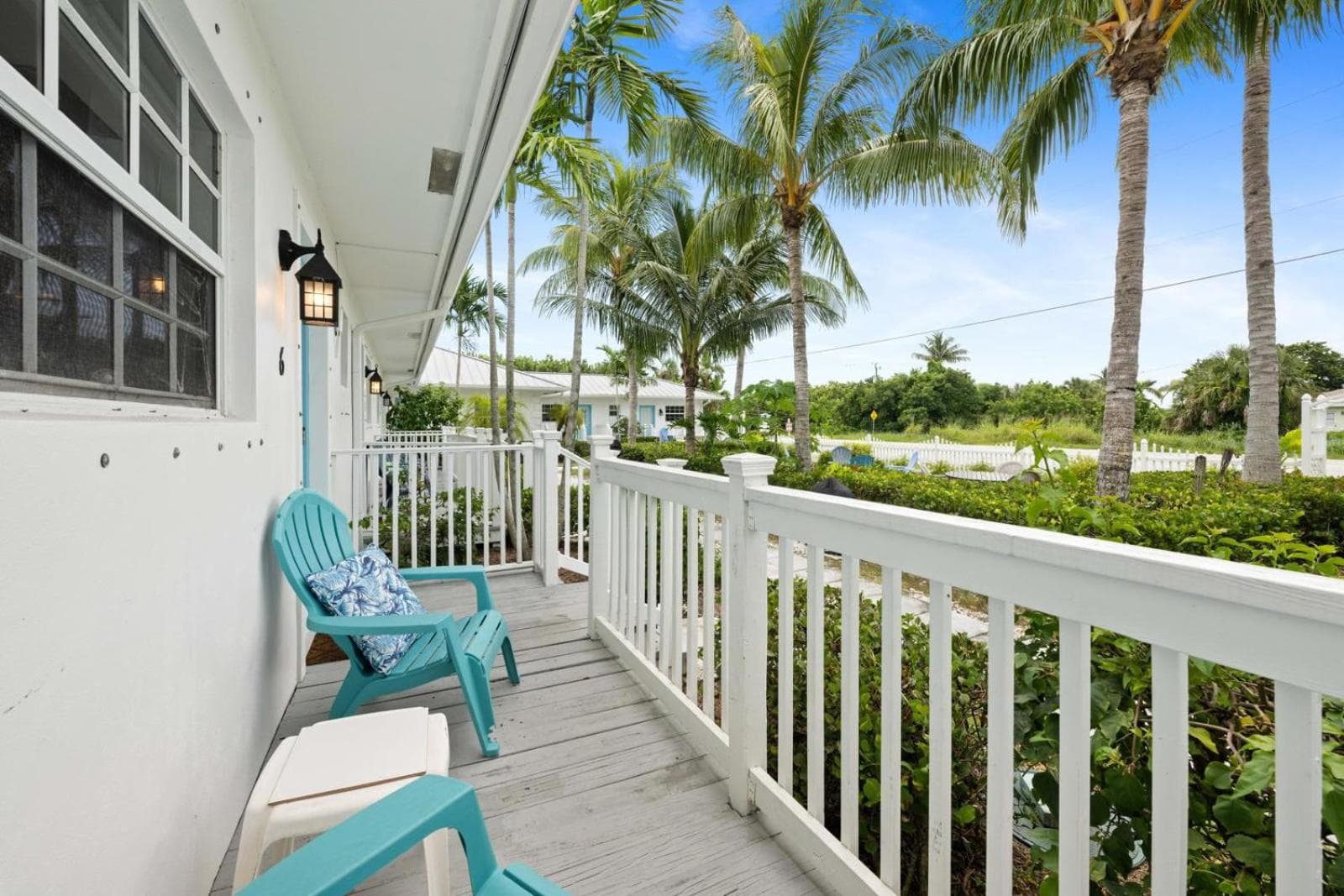 Seahorse Beach Bungalows gallery photo in Fort Pierce, FL — image 8