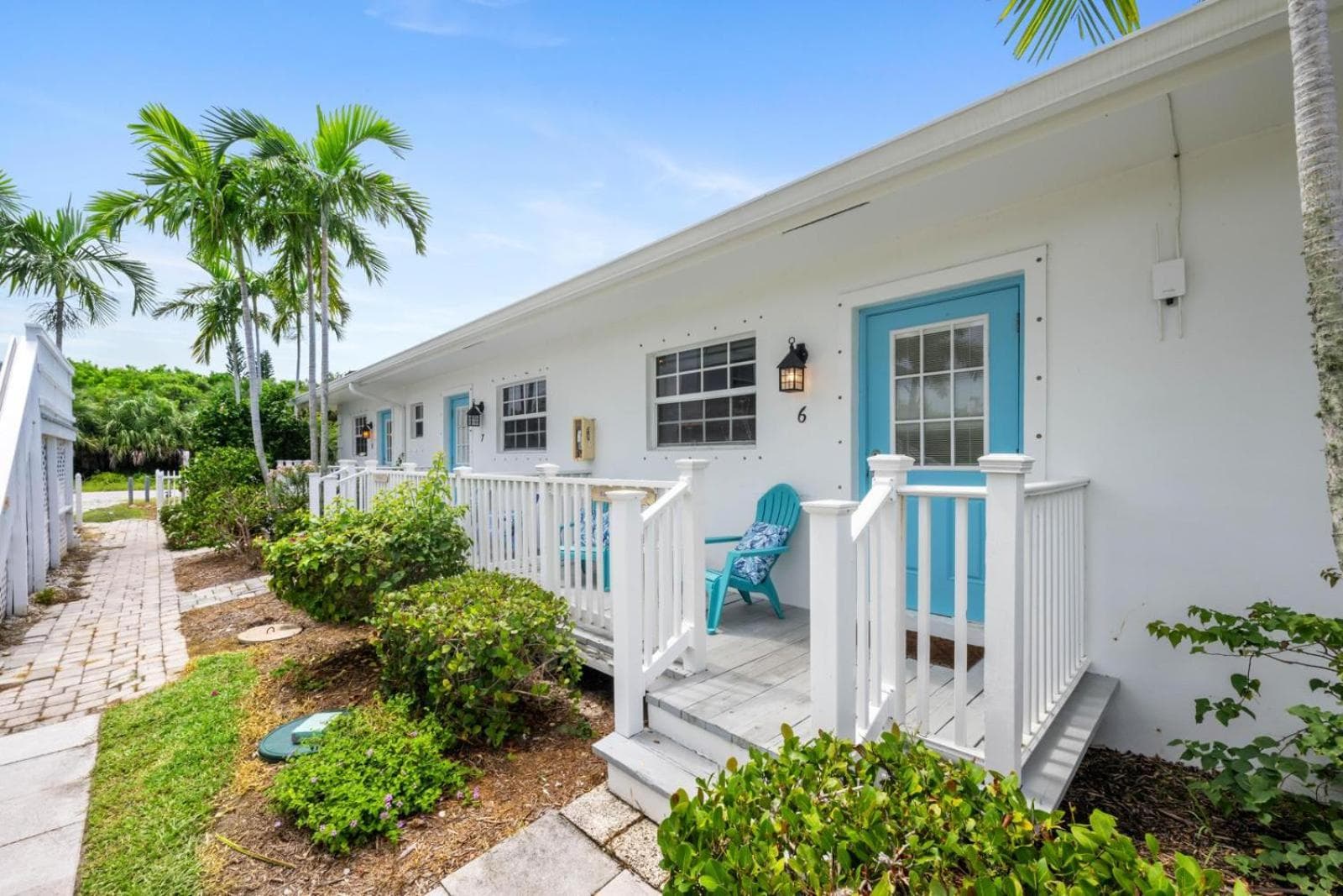 Seahorse Beach Bungalows gallery photo in Fort Pierce, FL — image 4