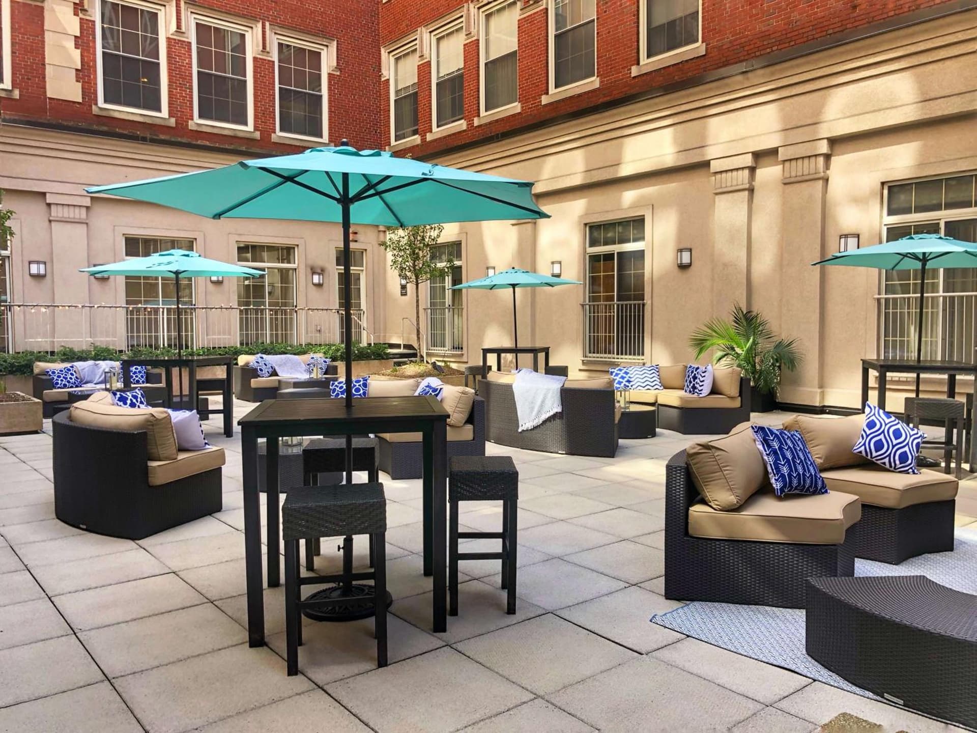 DoubleTree by Hilton Hotel Boston - Downtown interior in Boston, MA — gallery photo 2