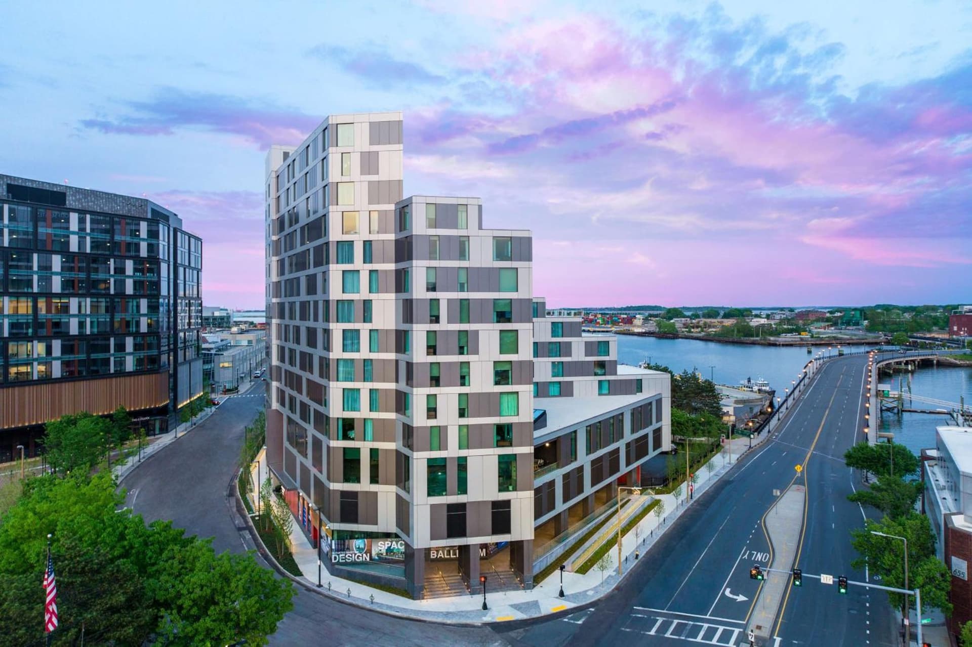 Hampton by Hilton at the Boston Seaport District gallery photo in Boston, MA — image 18