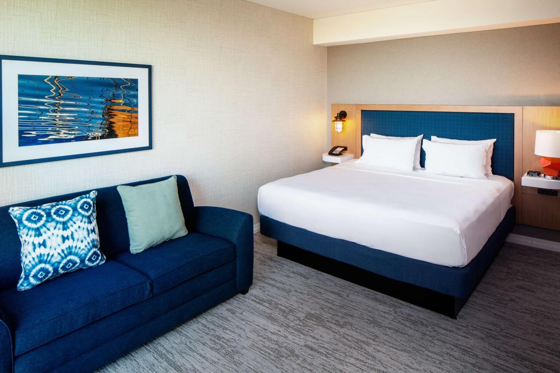 Hampton by Hilton at the Boston Seaport District gallery photo in Boston, MA — image 21