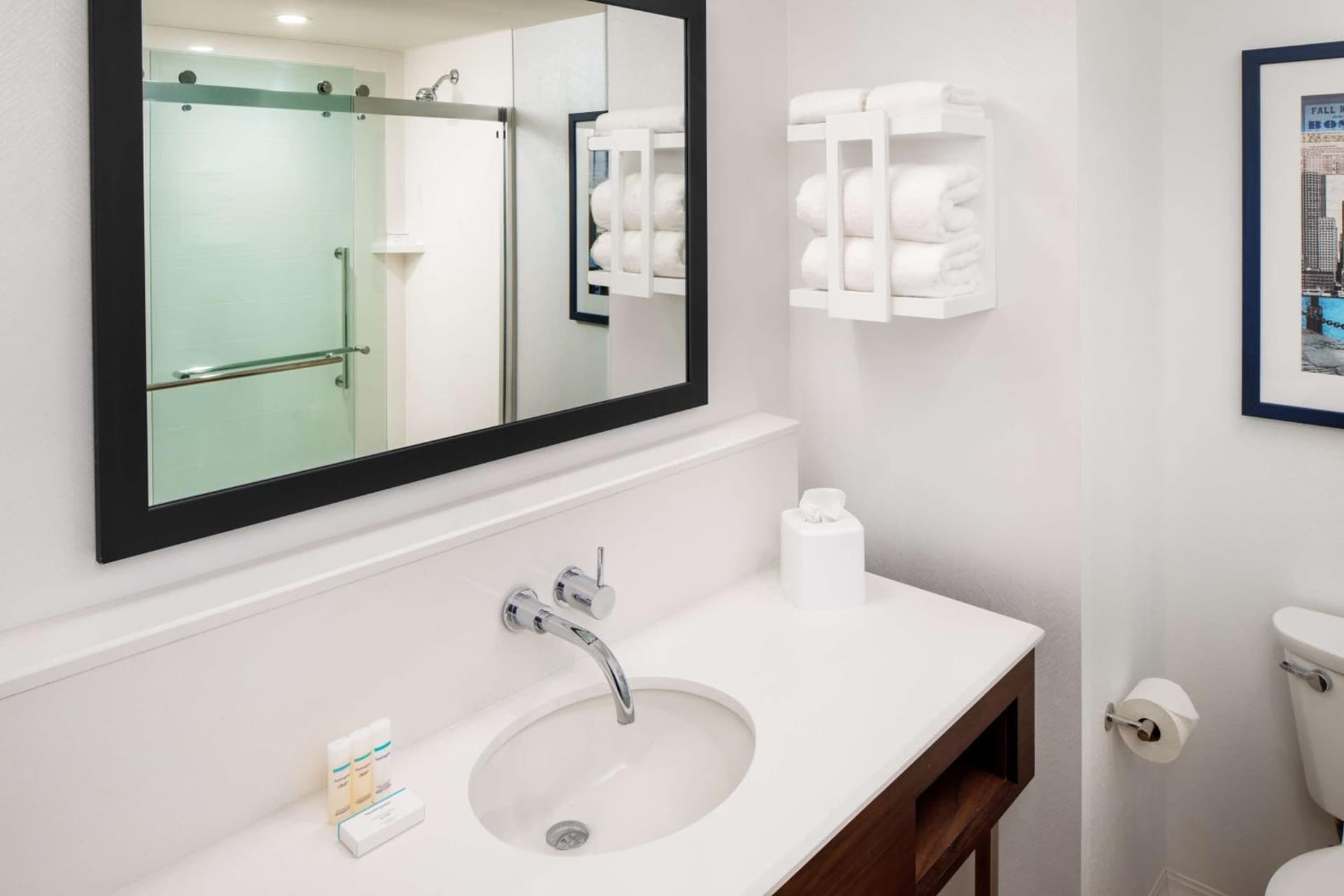 Hampton by Hilton at the Boston Seaport District gallery photo in Boston, MA — image 39