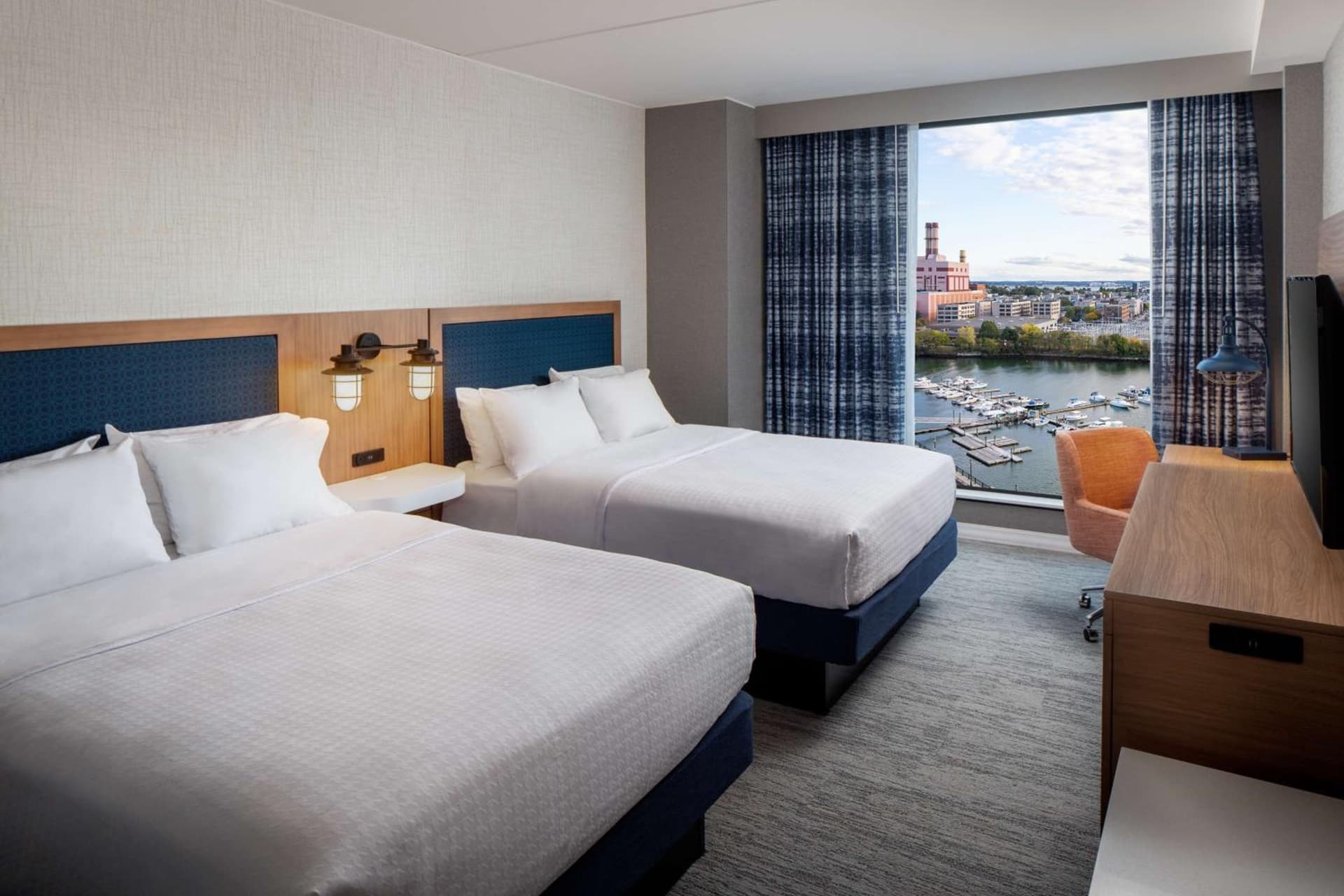 Hampton by Hilton at the Boston Seaport District gallery photo in Boston, MA — image 23
