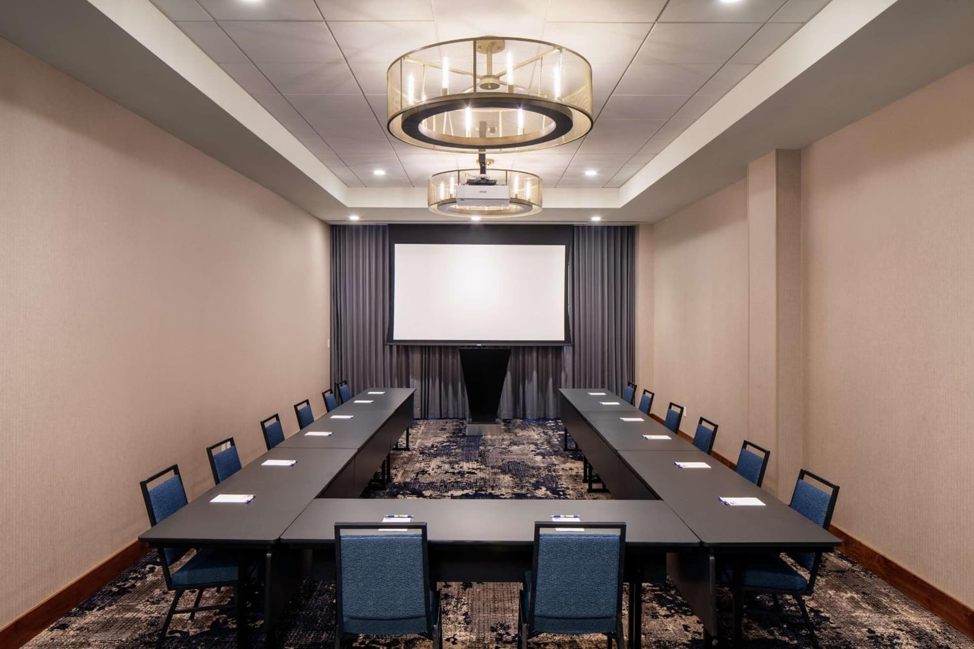 Hampton by Hilton at the Boston Seaport District gallery photo in Boston, MA — image 42