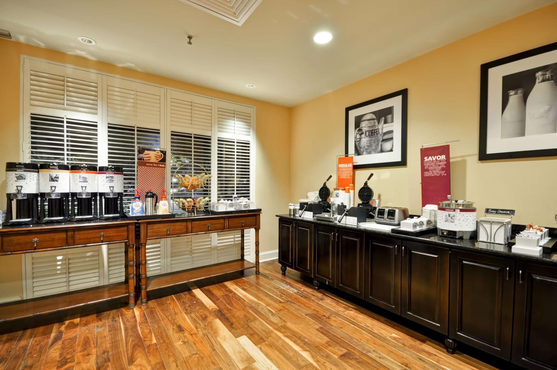 Hampton Inn & Suites North Charleston-University Boulevard gallery photo in Charleston, SC — image 27