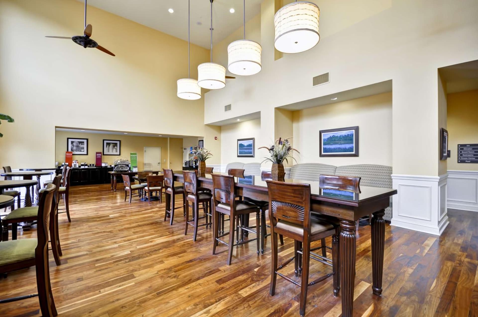 Hampton Inn & Suites North Charleston-University Boulevard gallery photo in Charleston, SC — image 26