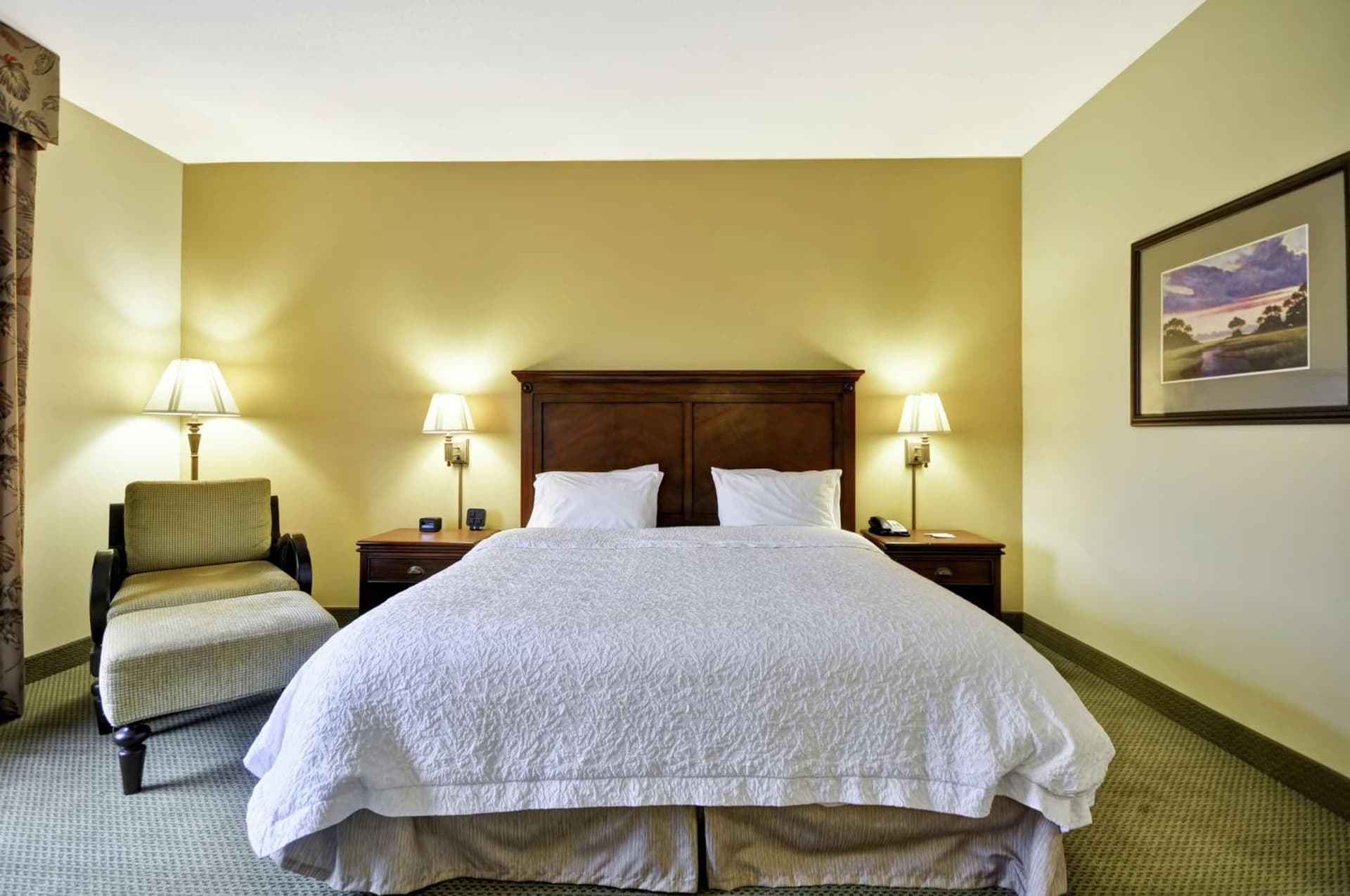 Hampton Inn & Suites North Charleston-University Boulevard gallery photo in Charleston, SC — image 4