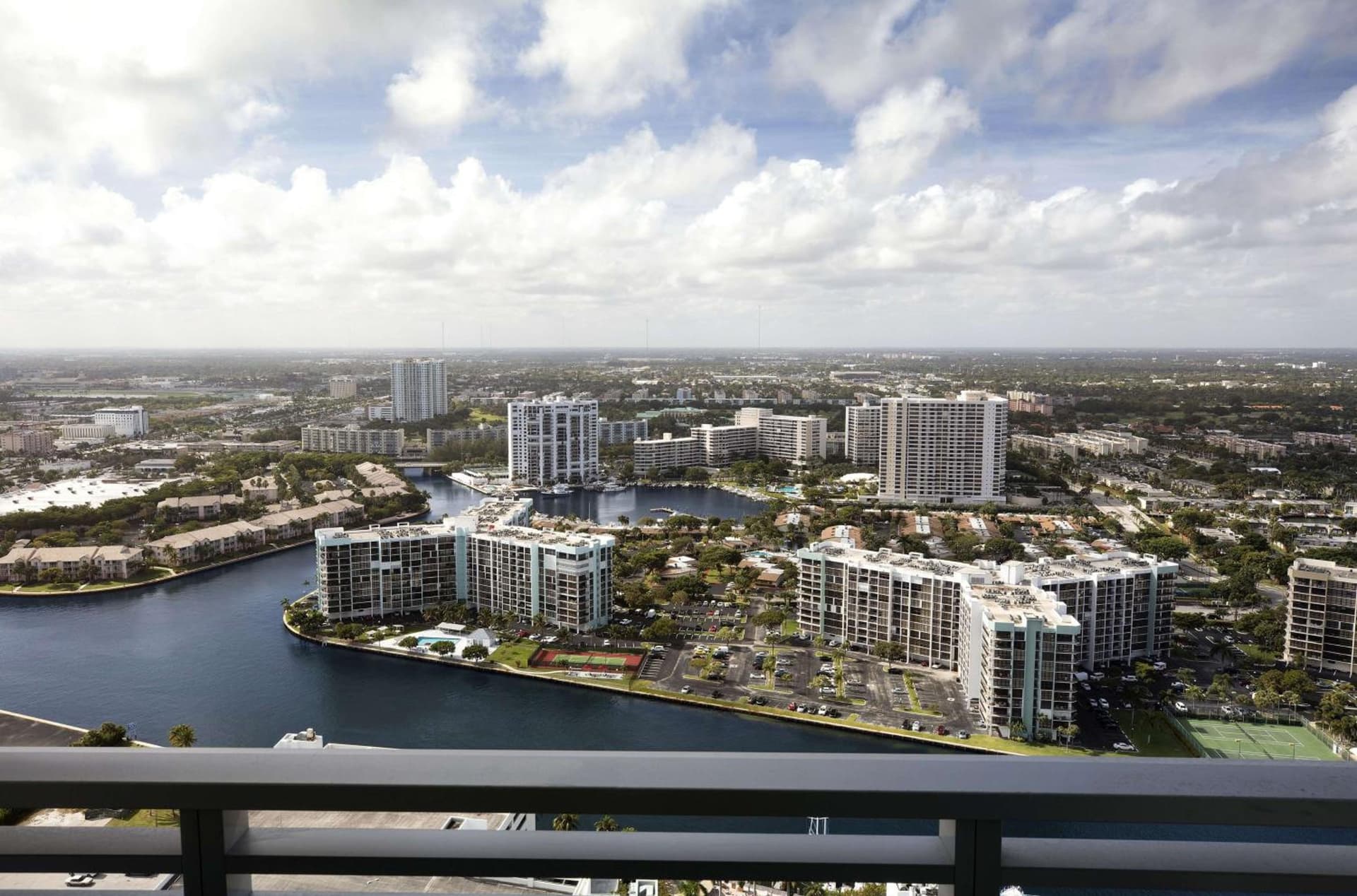 Signia by Hilton Diplomat Beach Resort gallery photo in Hollywood, FL — image 68