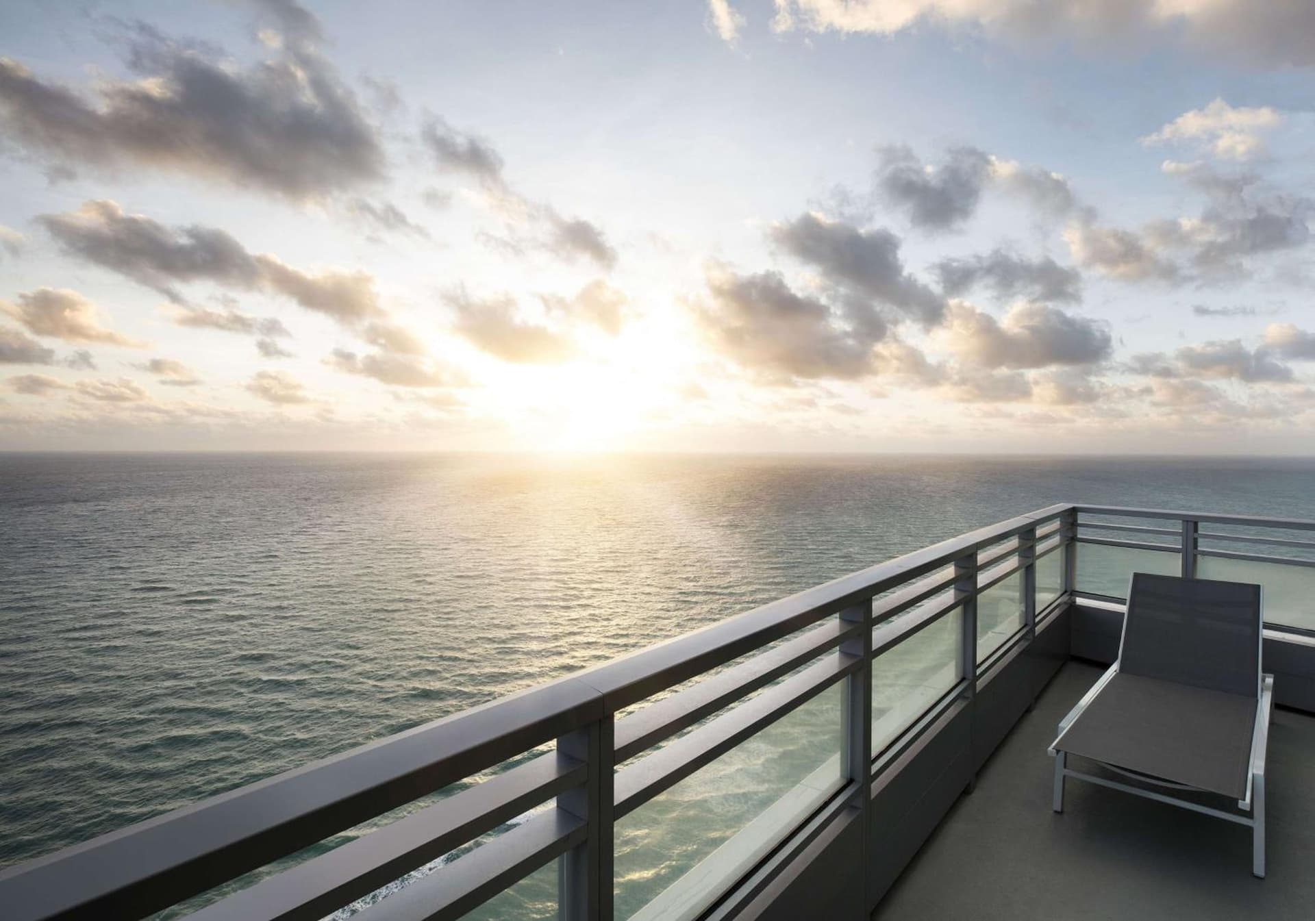 Signia by Hilton Diplomat Beach Resort gallery photo in Hollywood, FL — image 80