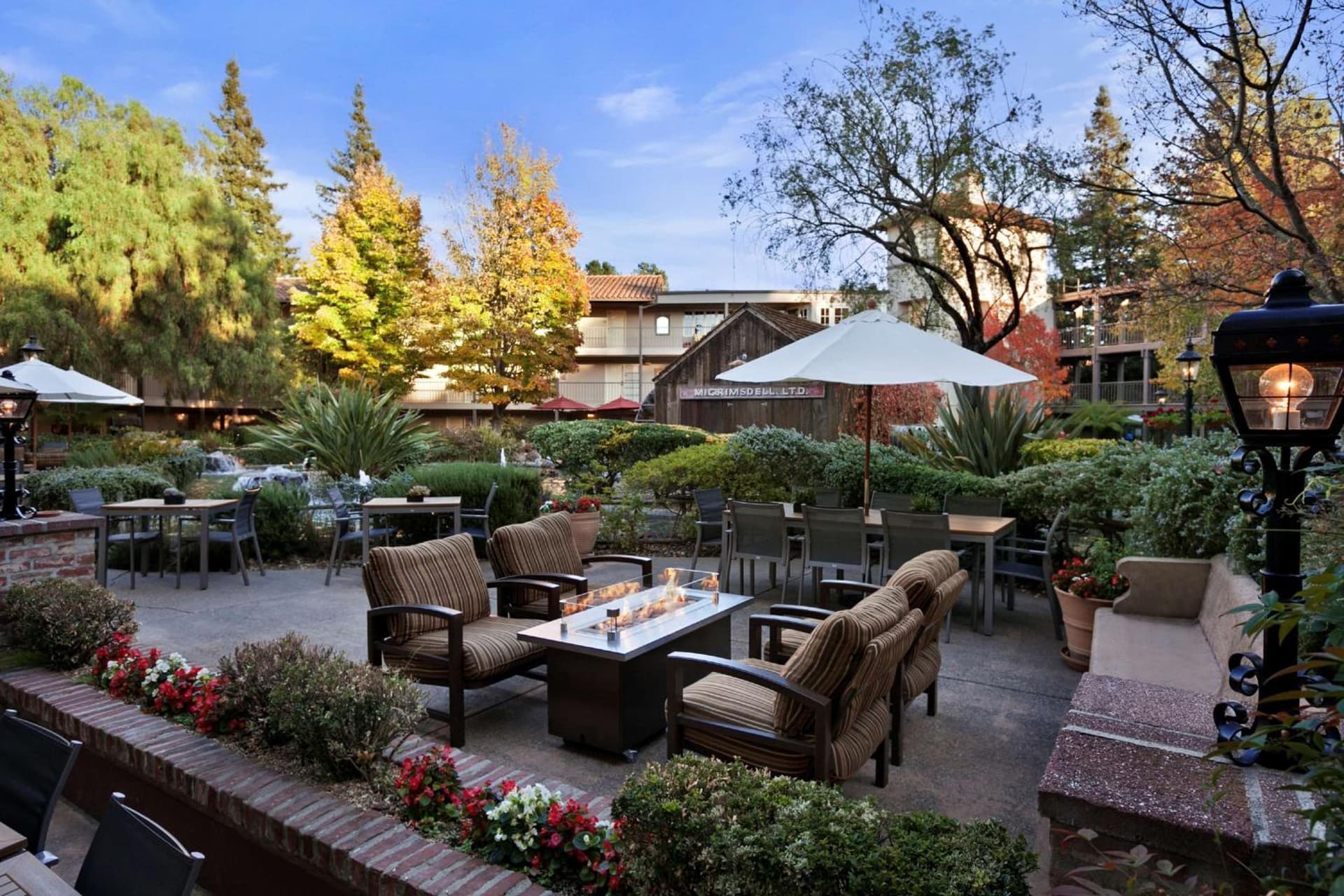 Casa Mani Resort Napa Valley, Curio Collection By Hilton gallery photo in Napa, CA — image 24