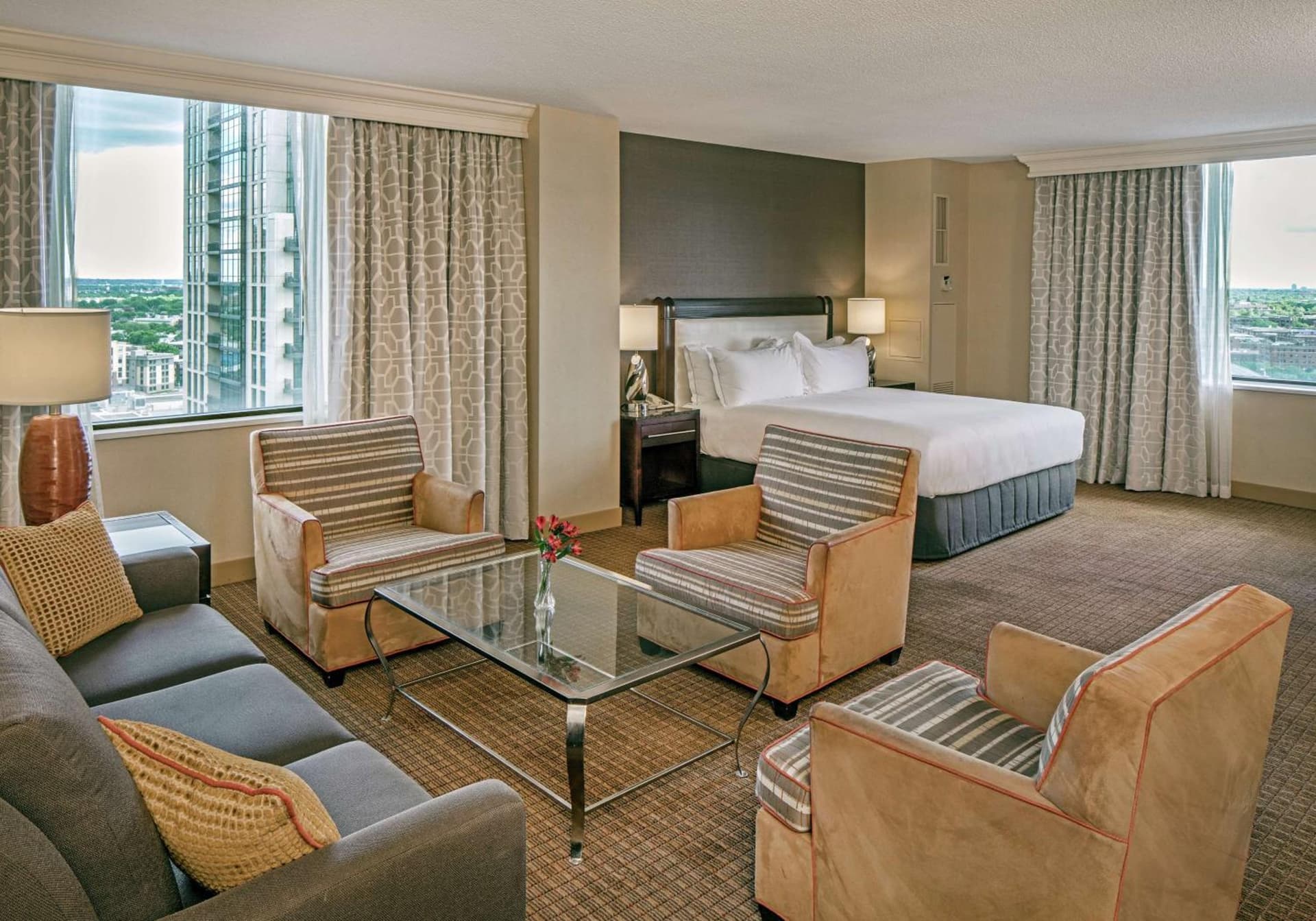 Hilton Minneapolis gallery photo in Minneapolis, MN — image 71