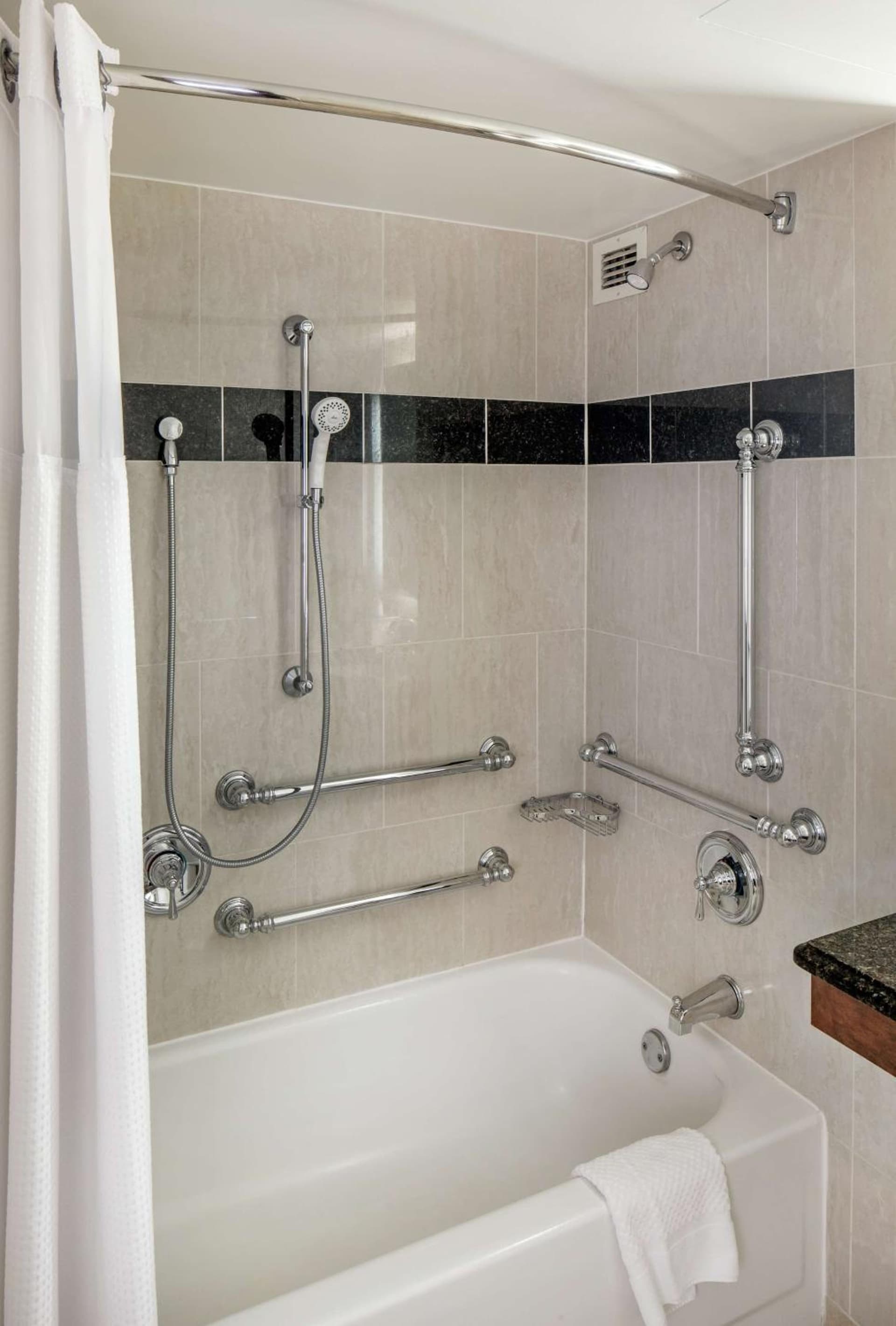 Hilton Minneapolis gallery photo in Minneapolis, MN — image 18