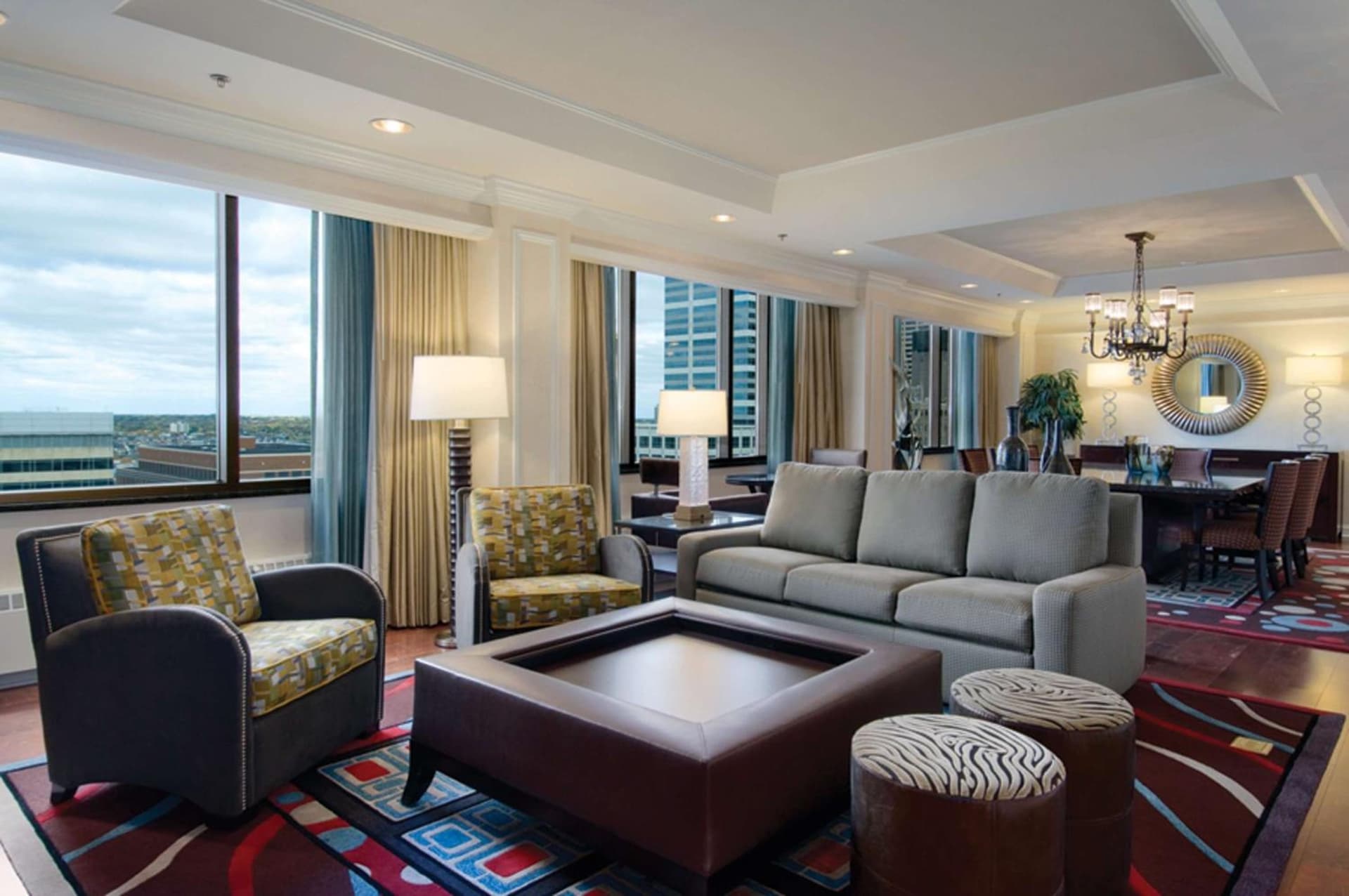 Hilton Minneapolis gallery photo in Minneapolis, MN — image 35