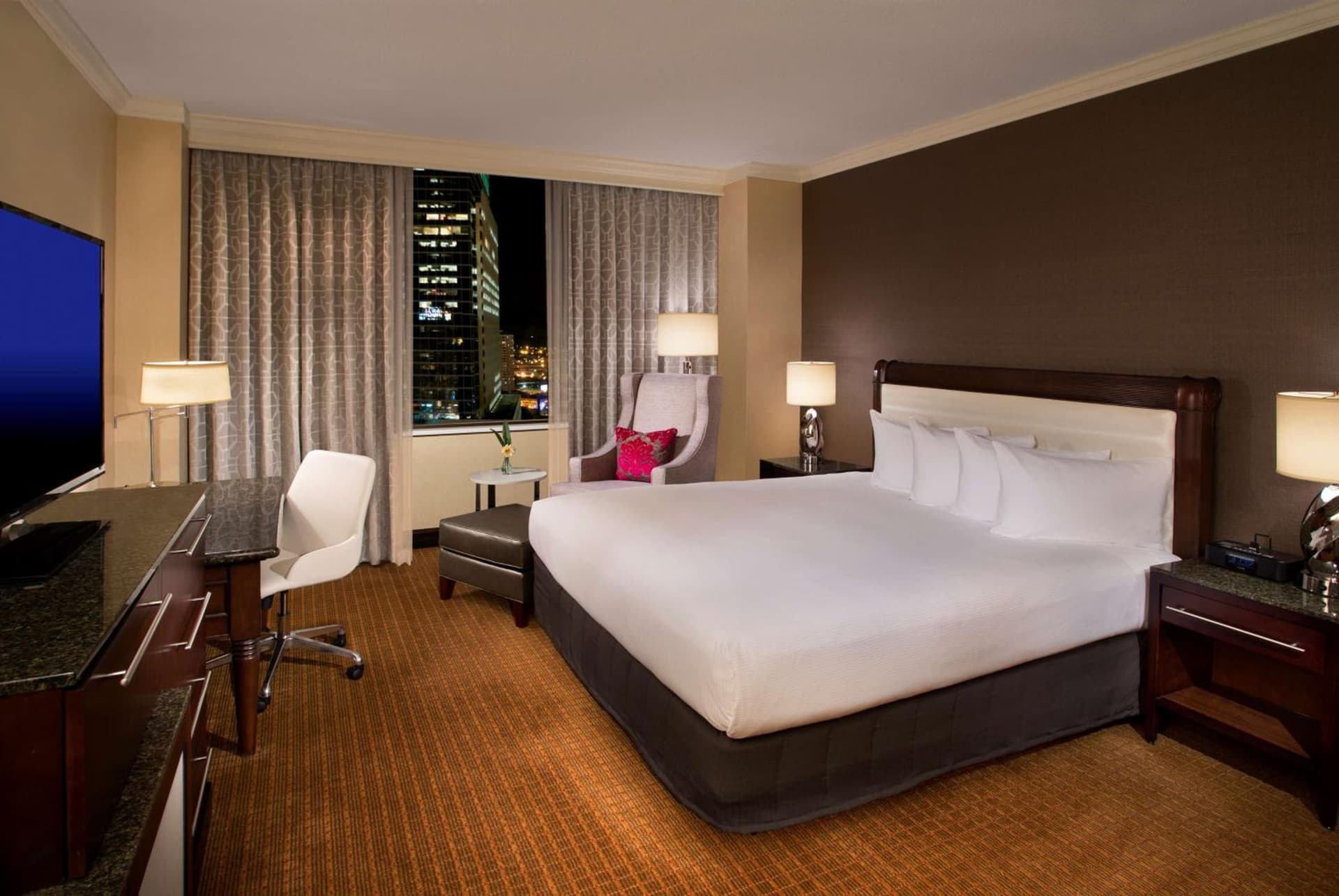 Hilton Minneapolis gallery photo in Minneapolis, MN — image 36