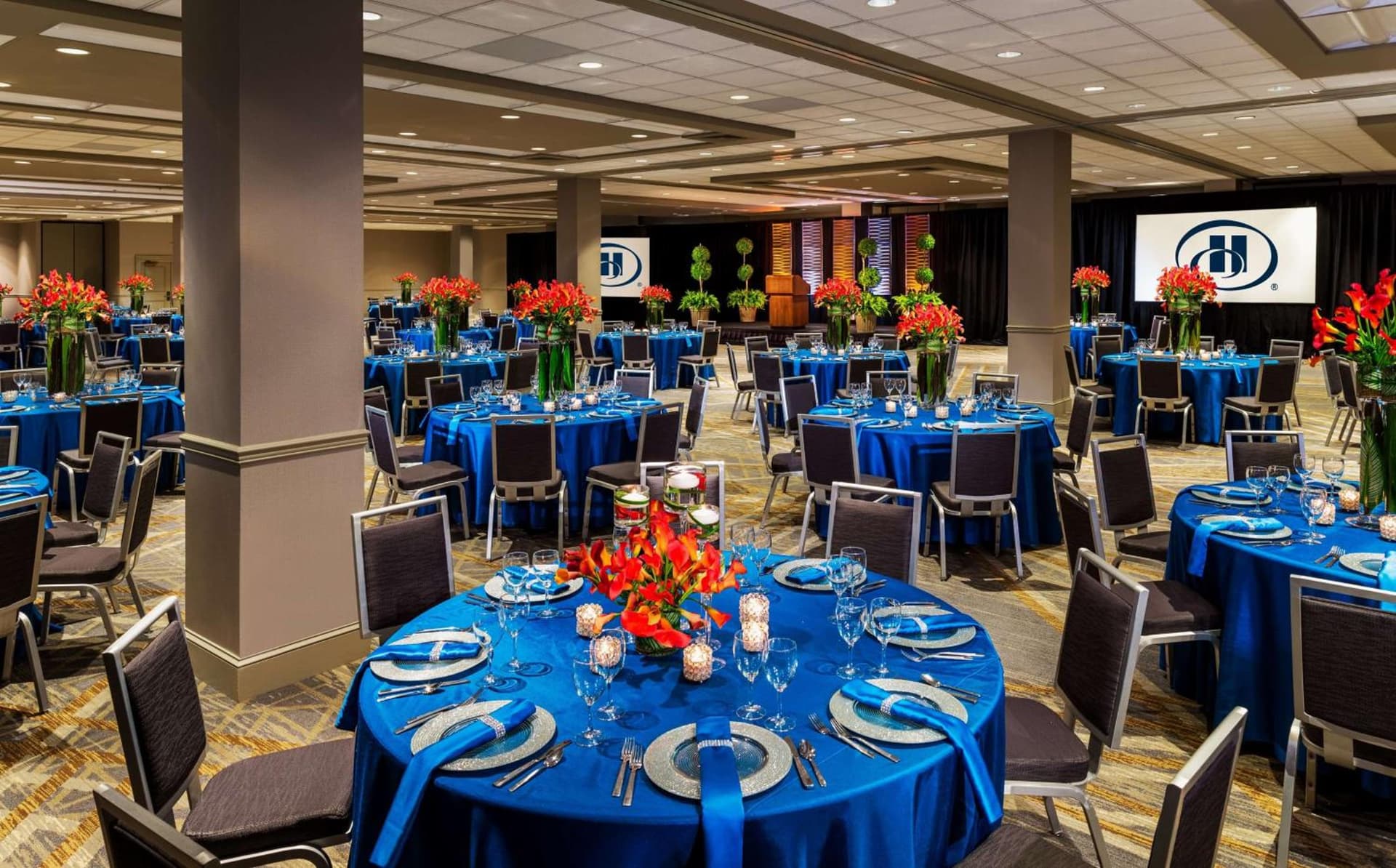 Hilton Minneapolis gallery photo in Minneapolis, MN — image 33