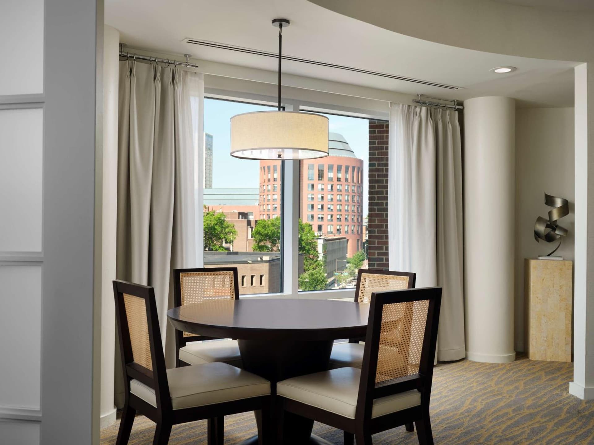 The Inn at Penn, A Hilton Hotel interior in Philadelphia, PA — gallery photo 2