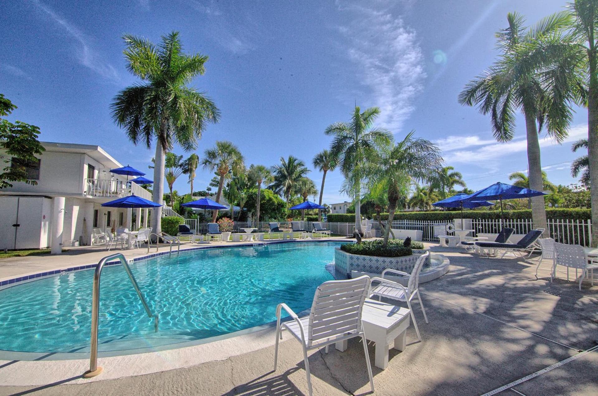 Gulside Resort. Unit 8 interior in St Pete Beach — gallery photo 2